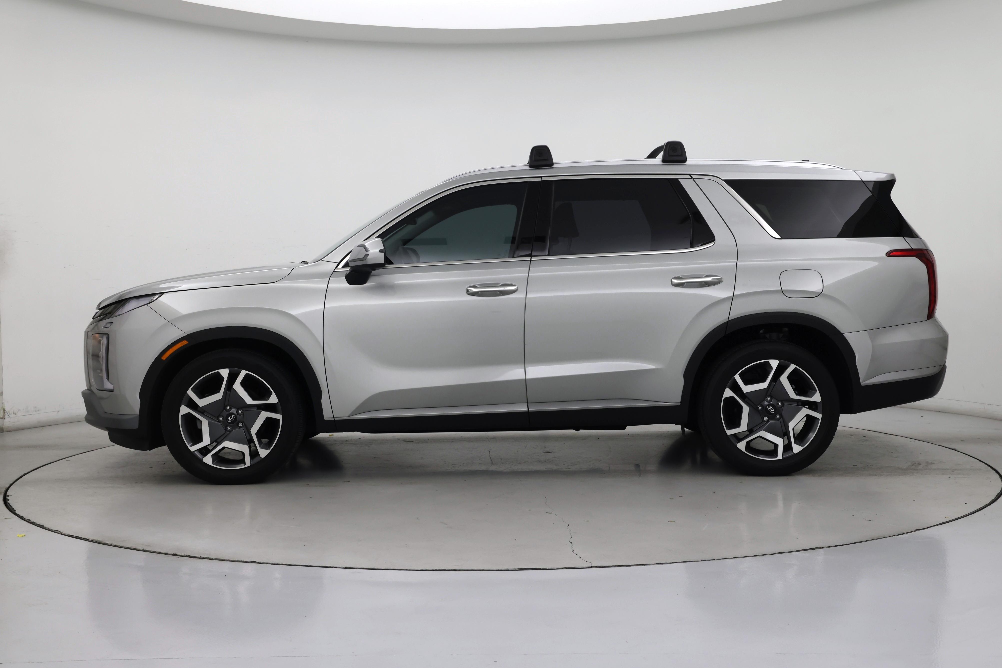 Thumbnail: 2023 Hyundai Palisade - 3