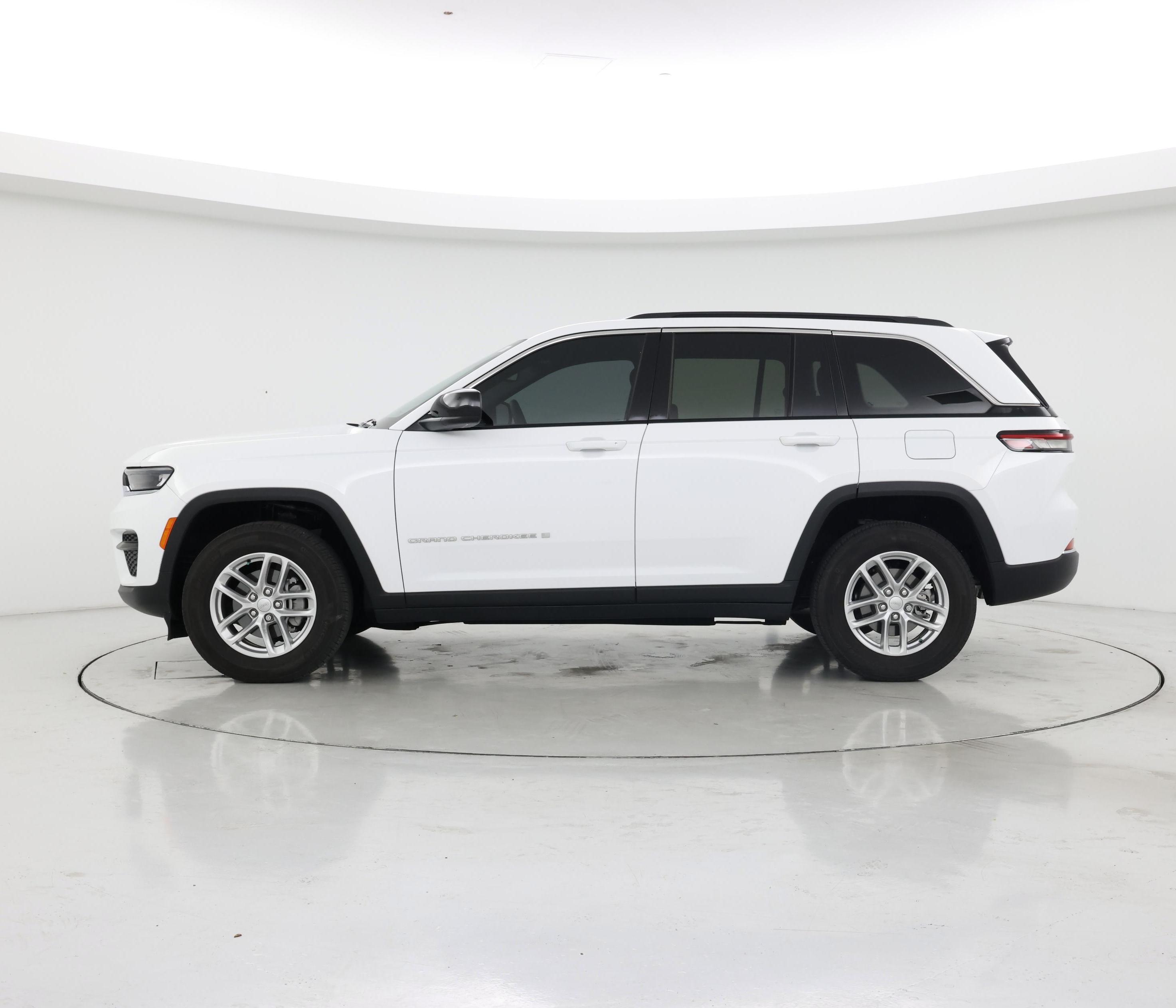Thumbnail: 2024 Jeep Grand Cherokee - 3