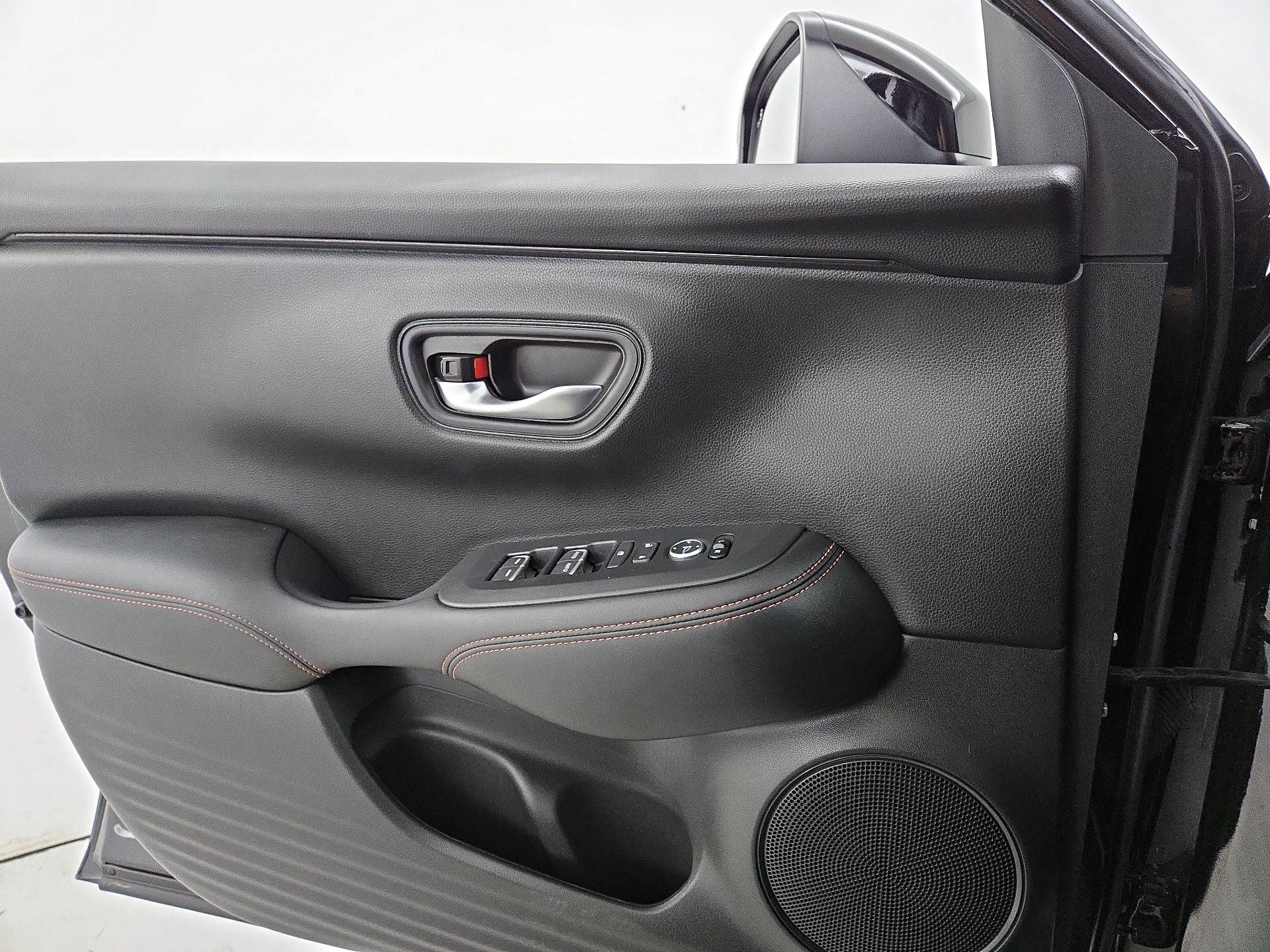 Thumbnail: 2025 Honda HR-V - 12