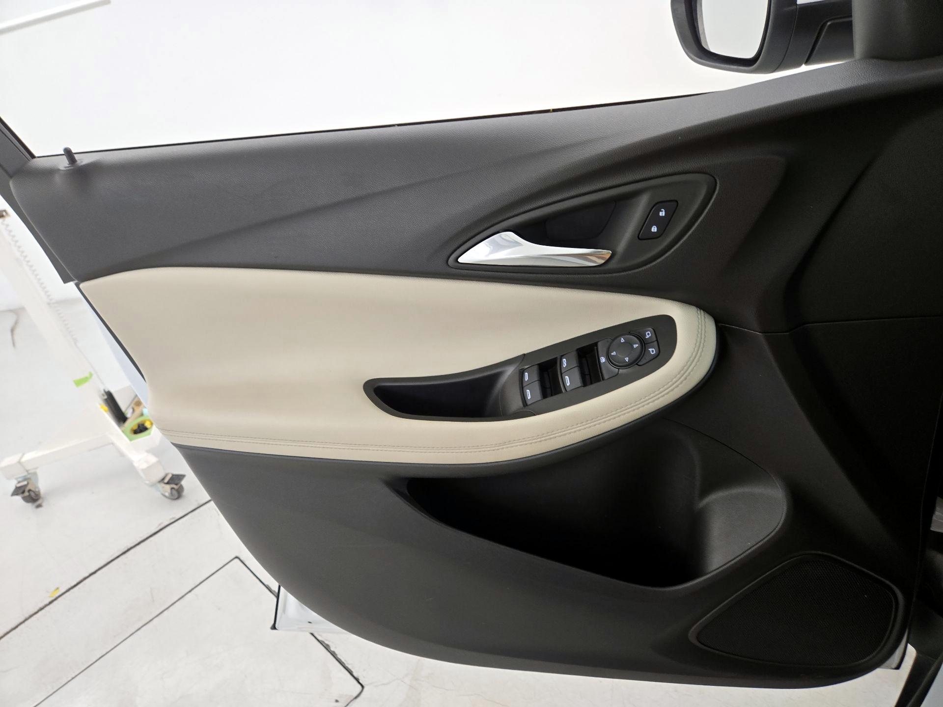 Thumbnail: 2023 Buick Encore GX - 12