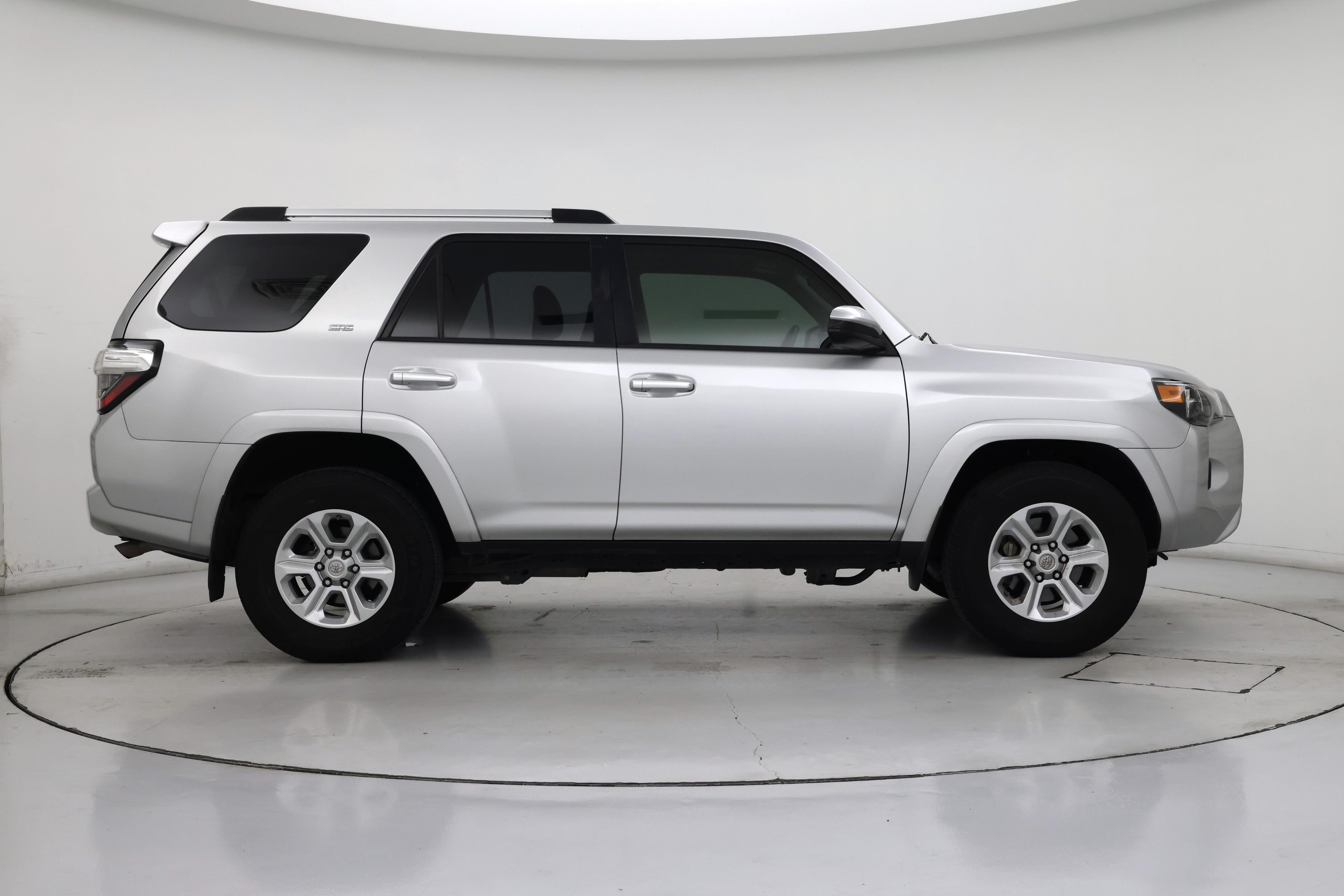 Thumbnail: 2021 Toyota 4Runner - 7