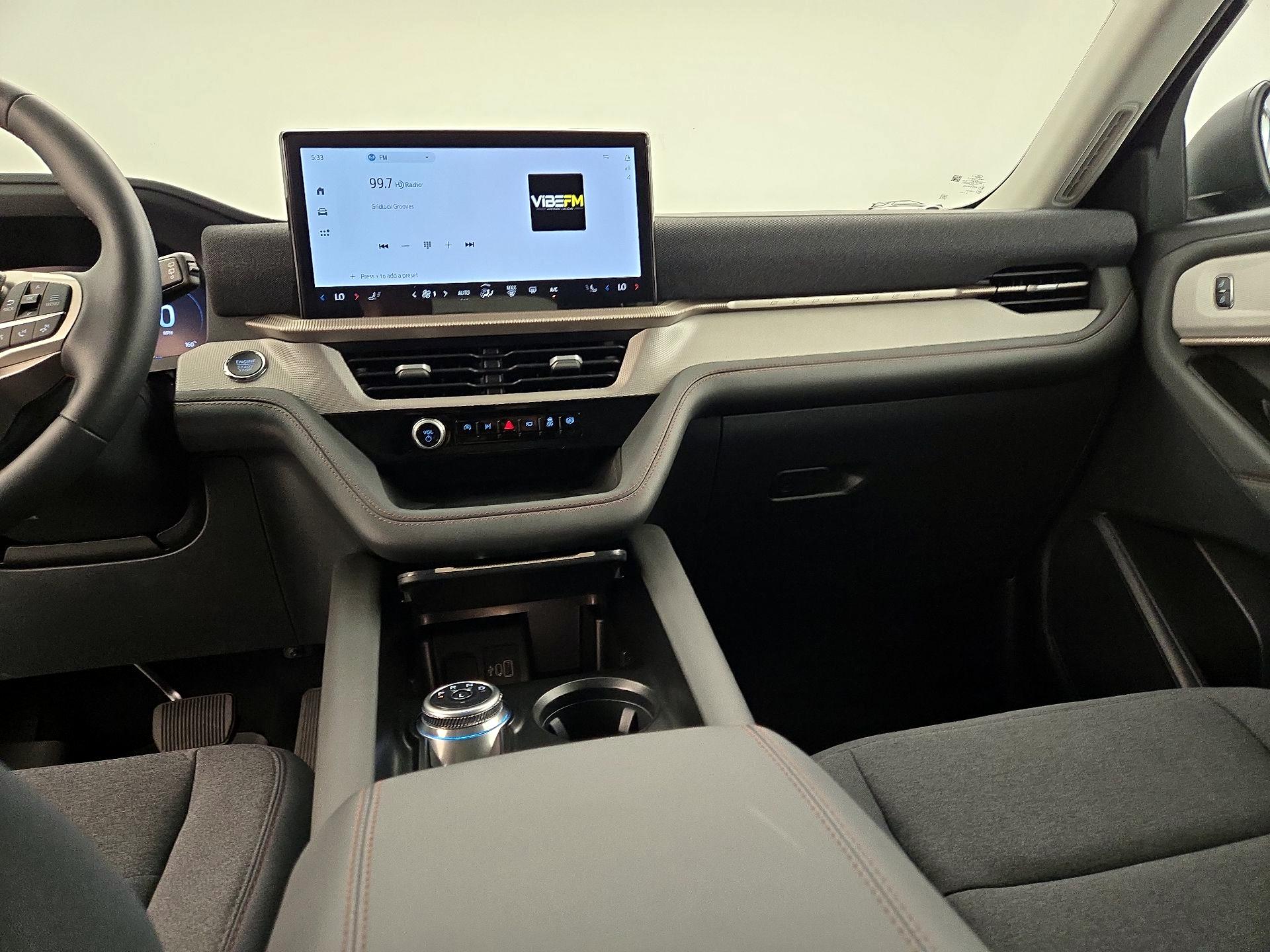 Thumbnail: 2025 Ford Explorer - 9