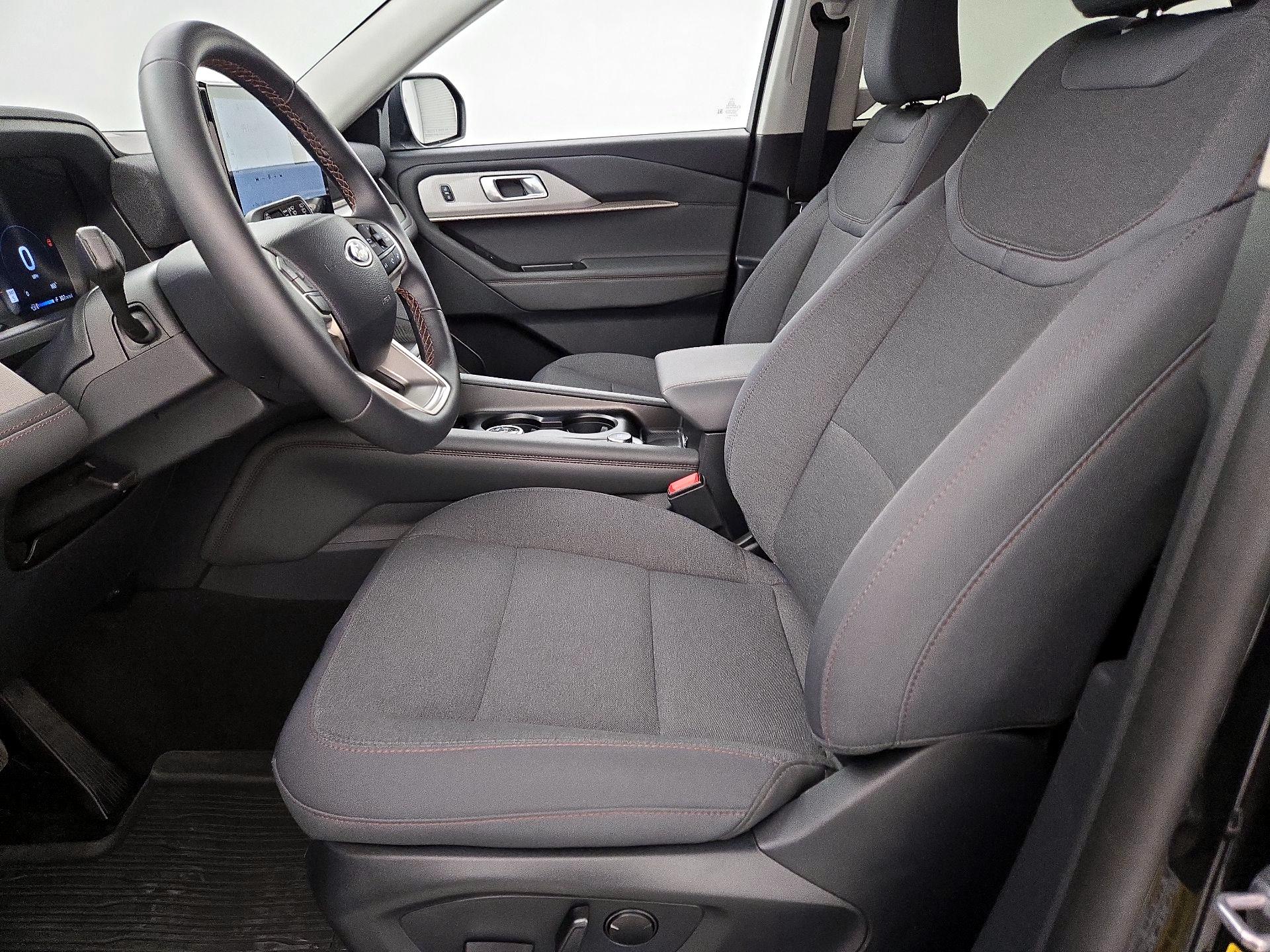 Thumbnail: 2025 Ford Explorer - 11