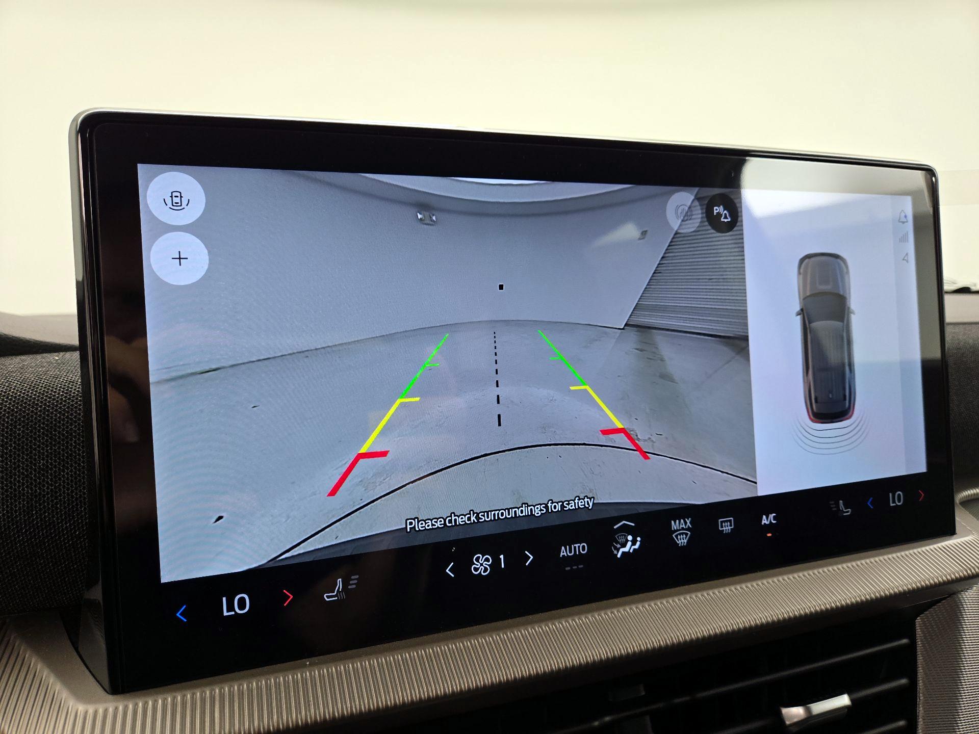 Thumbnail: 2025 Ford Explorer - 15