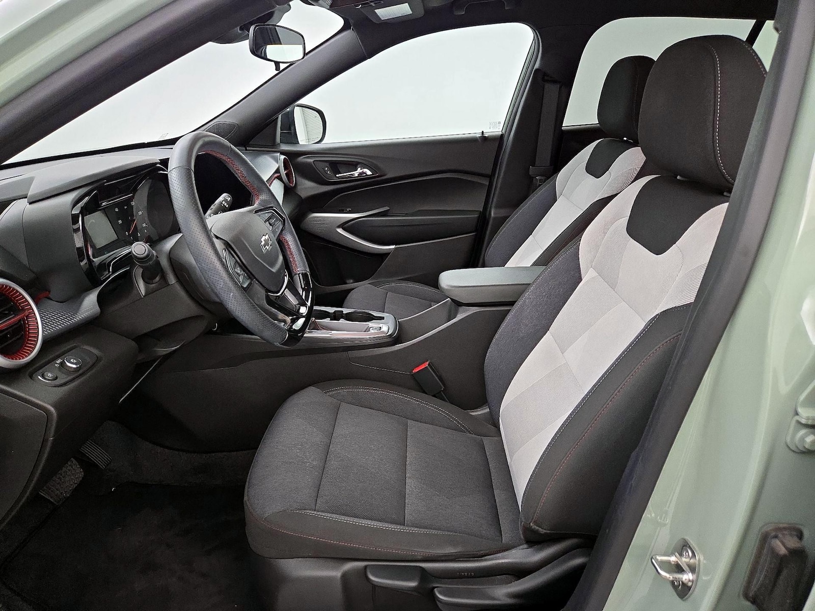 2024 Chevrolet Trax RS - Photo 12