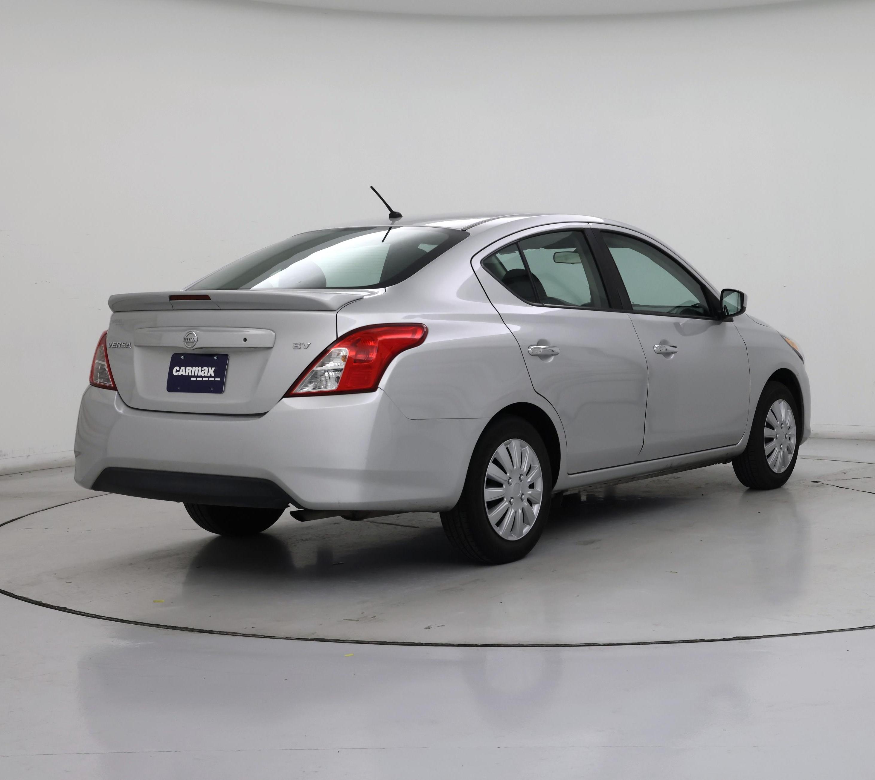 Thumbnail: 2017 Nissan Versa - 8
