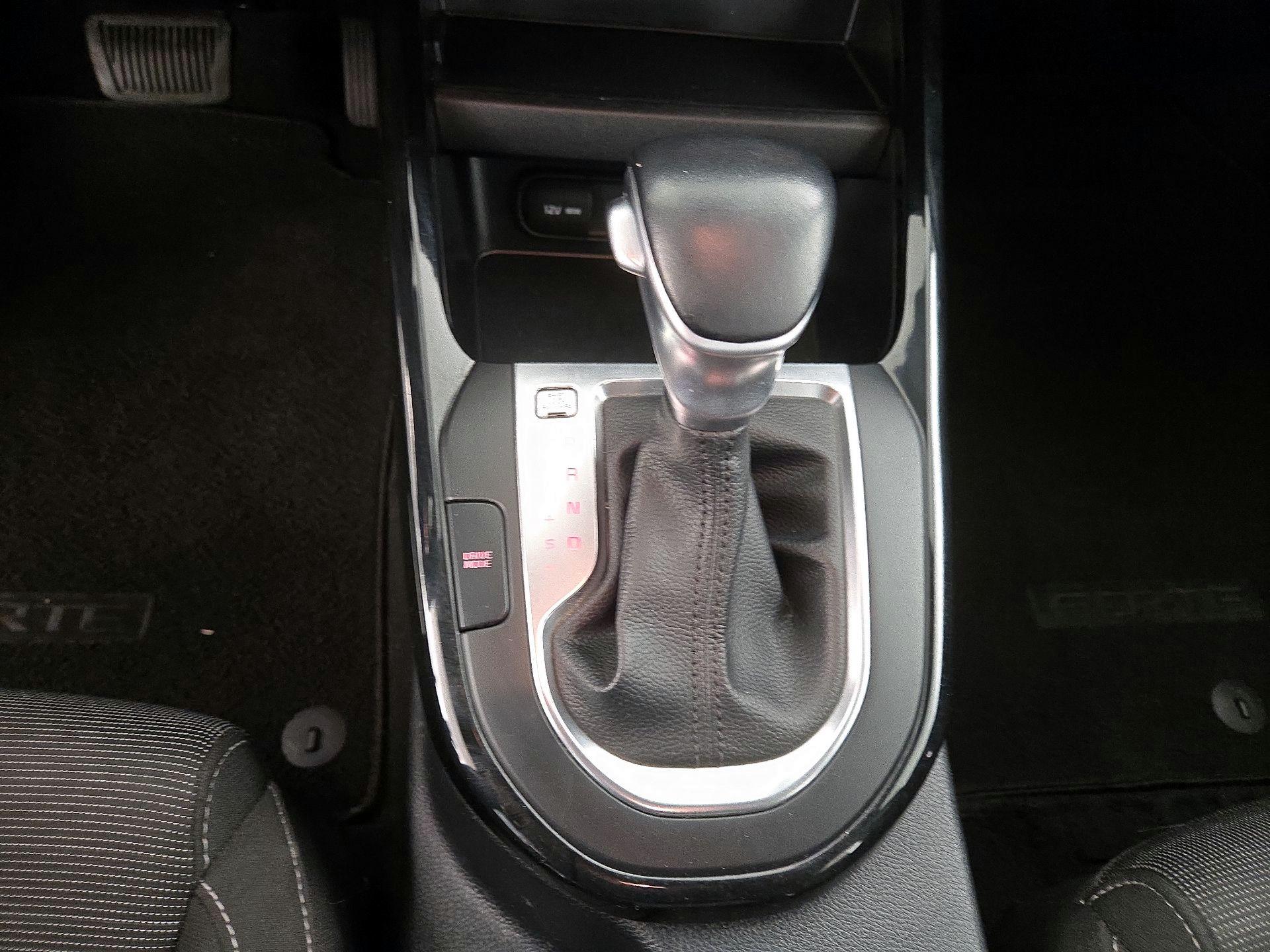 Thumbnail: 2019 Kia Forte - 17