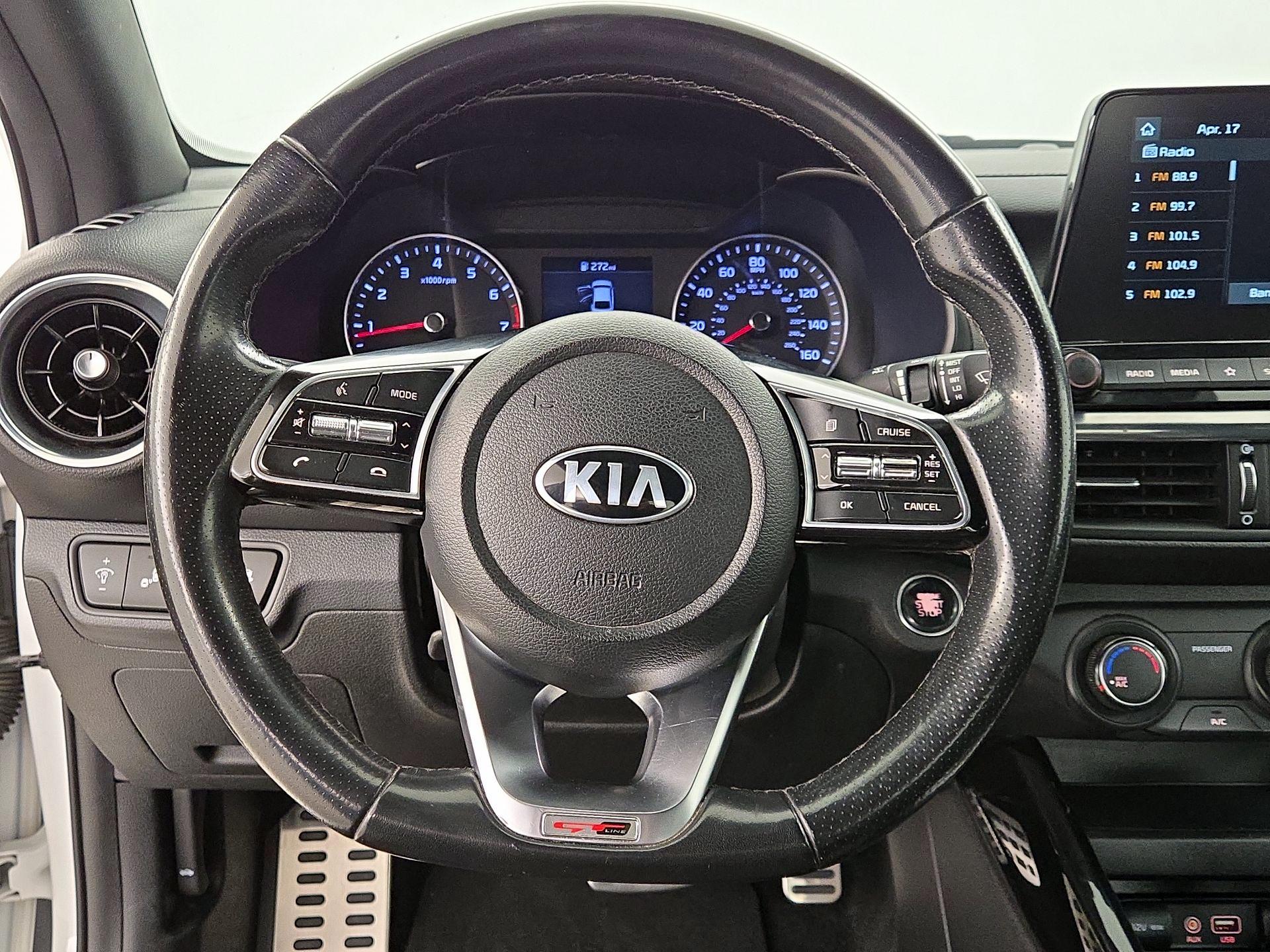 Thumbnail: 2021 Kia Forte - 10