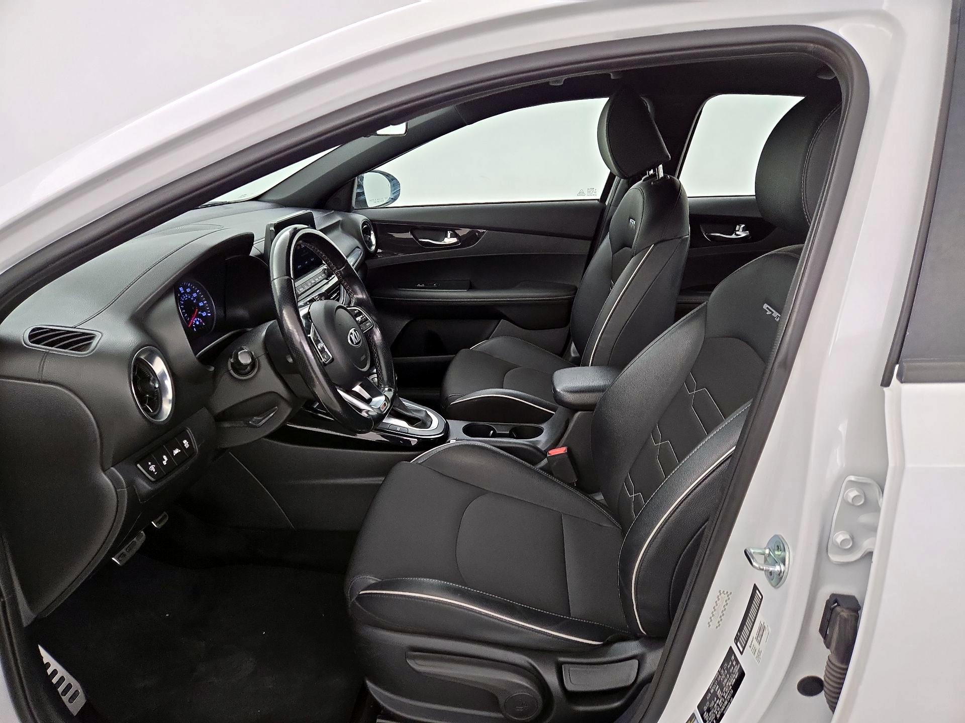 Thumbnail: 2021 Kia Forte - 11