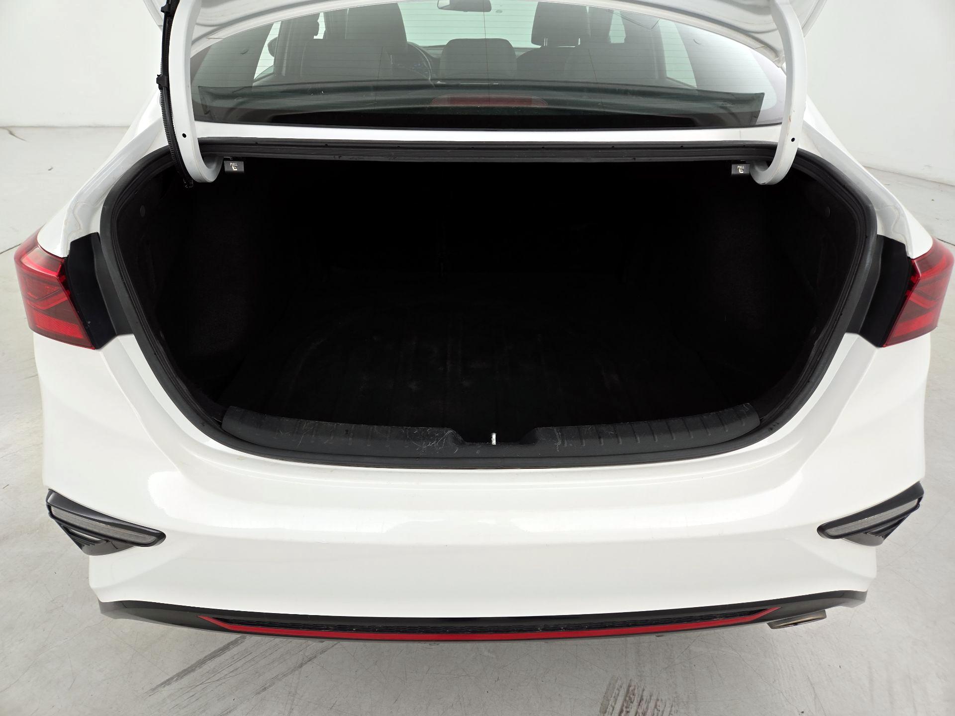 Thumbnail: 2021 Kia Forte - 20