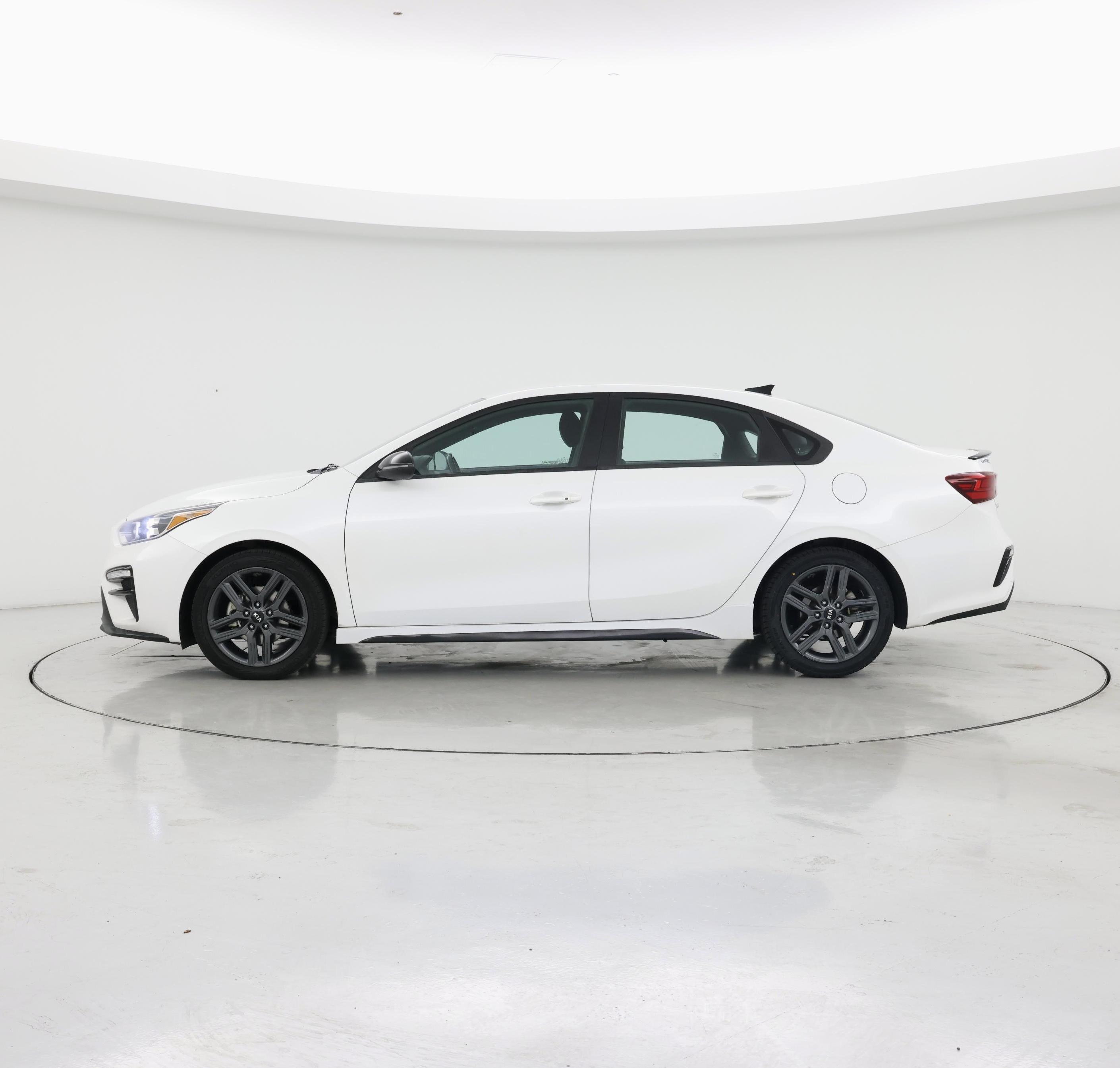 Thumbnail: 2021 Kia Forte - 3