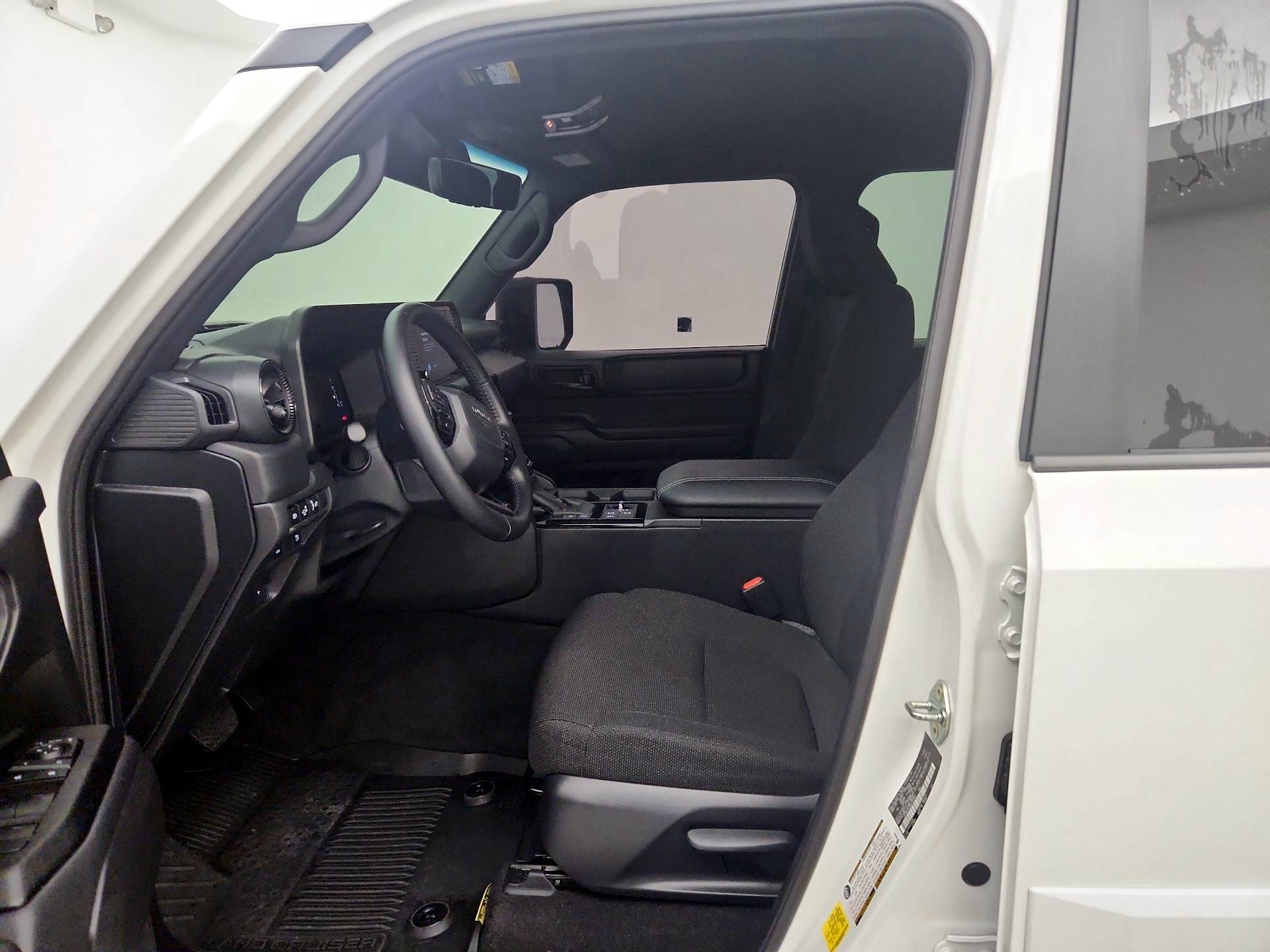 Thumbnail: 2025 Toyota Land Cruiser - 11