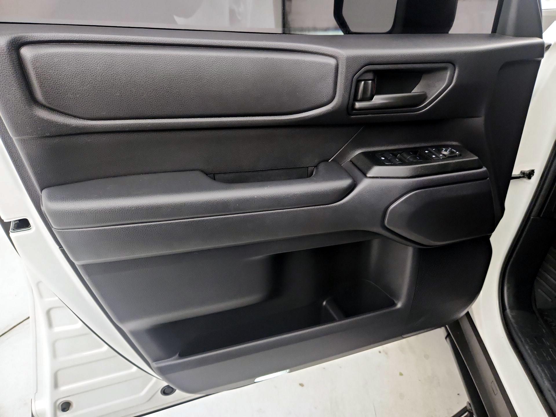 Thumbnail: 2025 Toyota Land Cruiser - 12