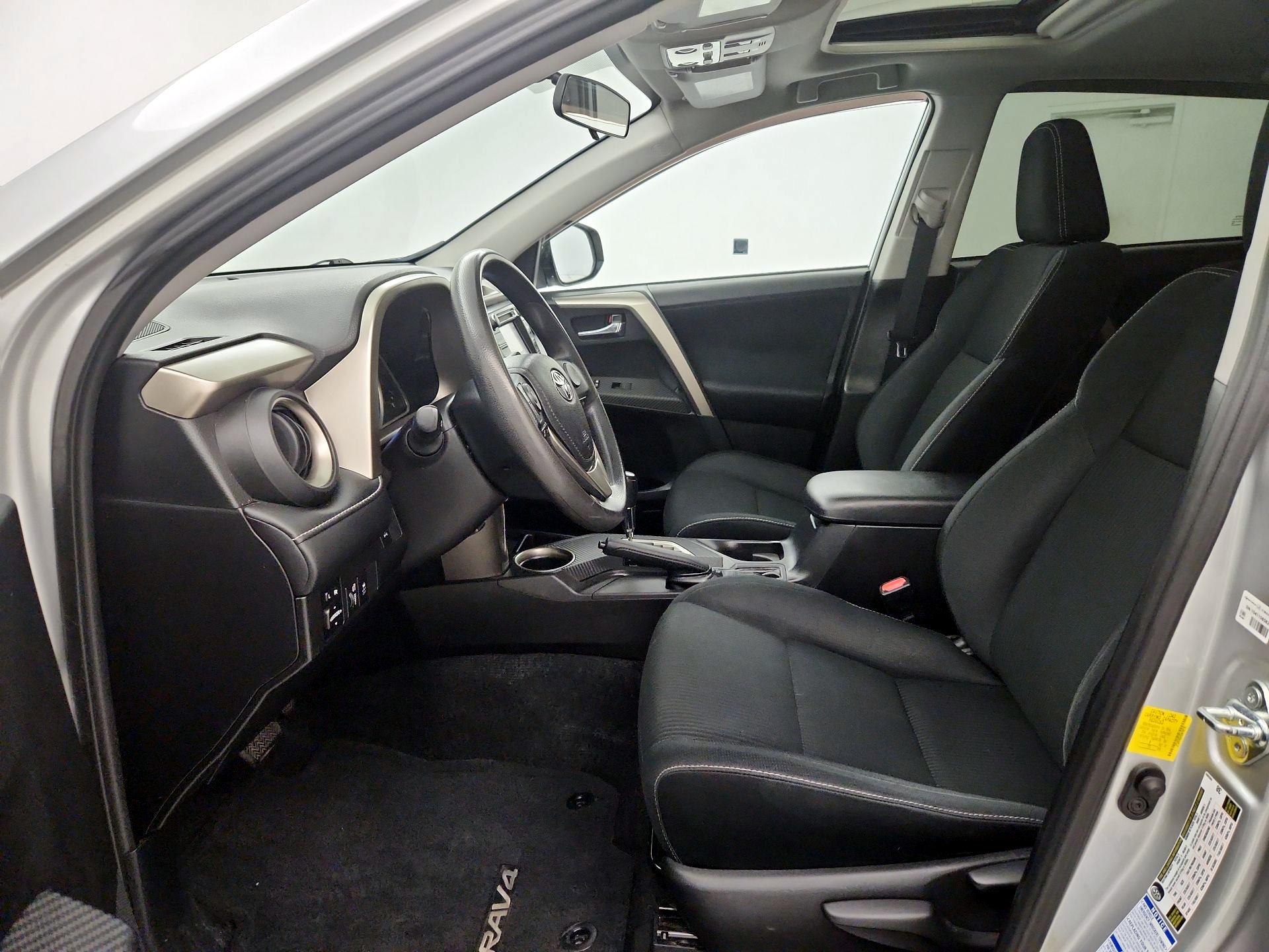 Thumbnail: 2014 Toyota RAV4 - 11