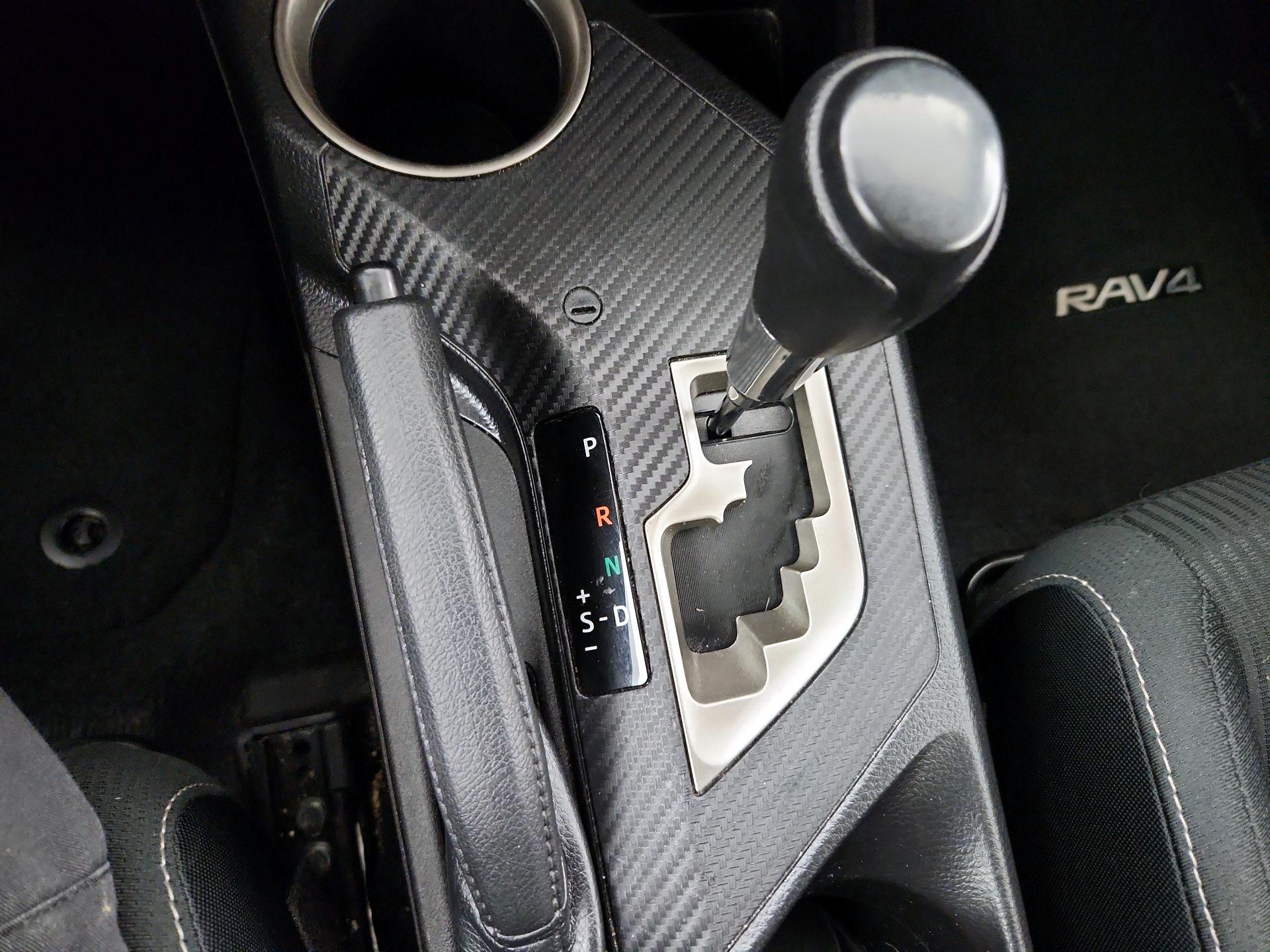 Thumbnail: 2014 Toyota RAV4 - 17