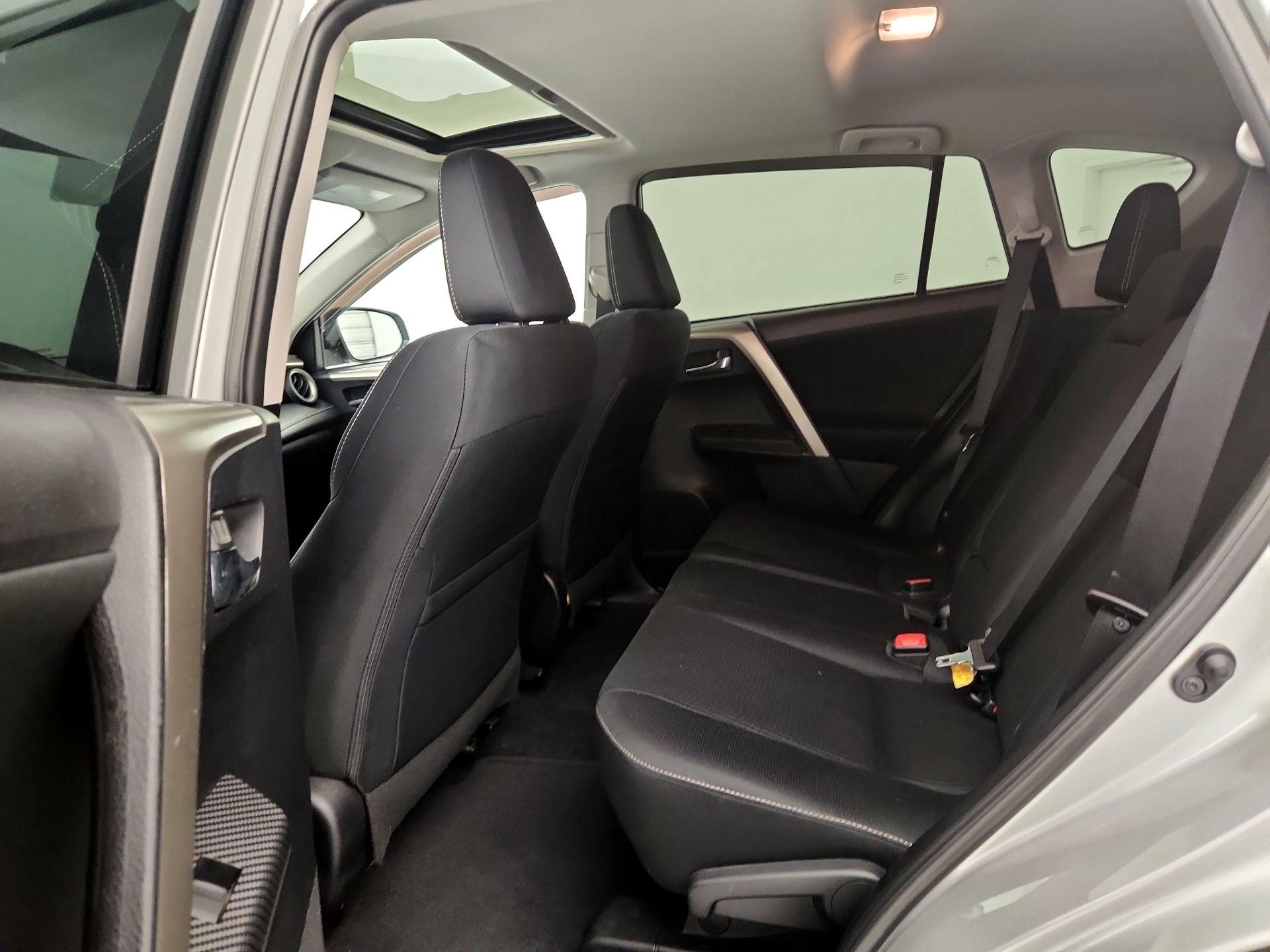 Thumbnail: 2014 Toyota RAV4 - 19