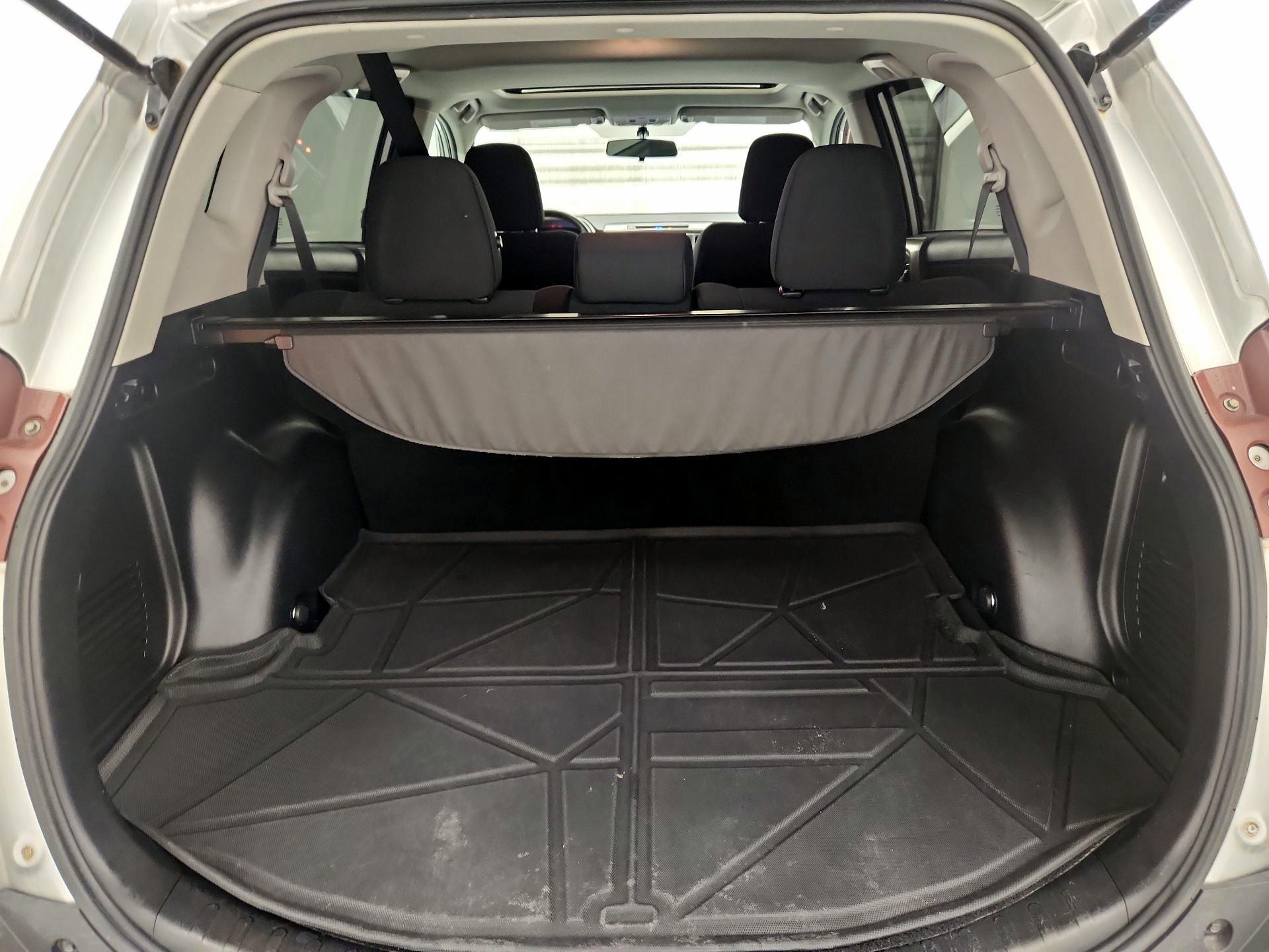 Thumbnail: 2014 Toyota RAV4 - 20