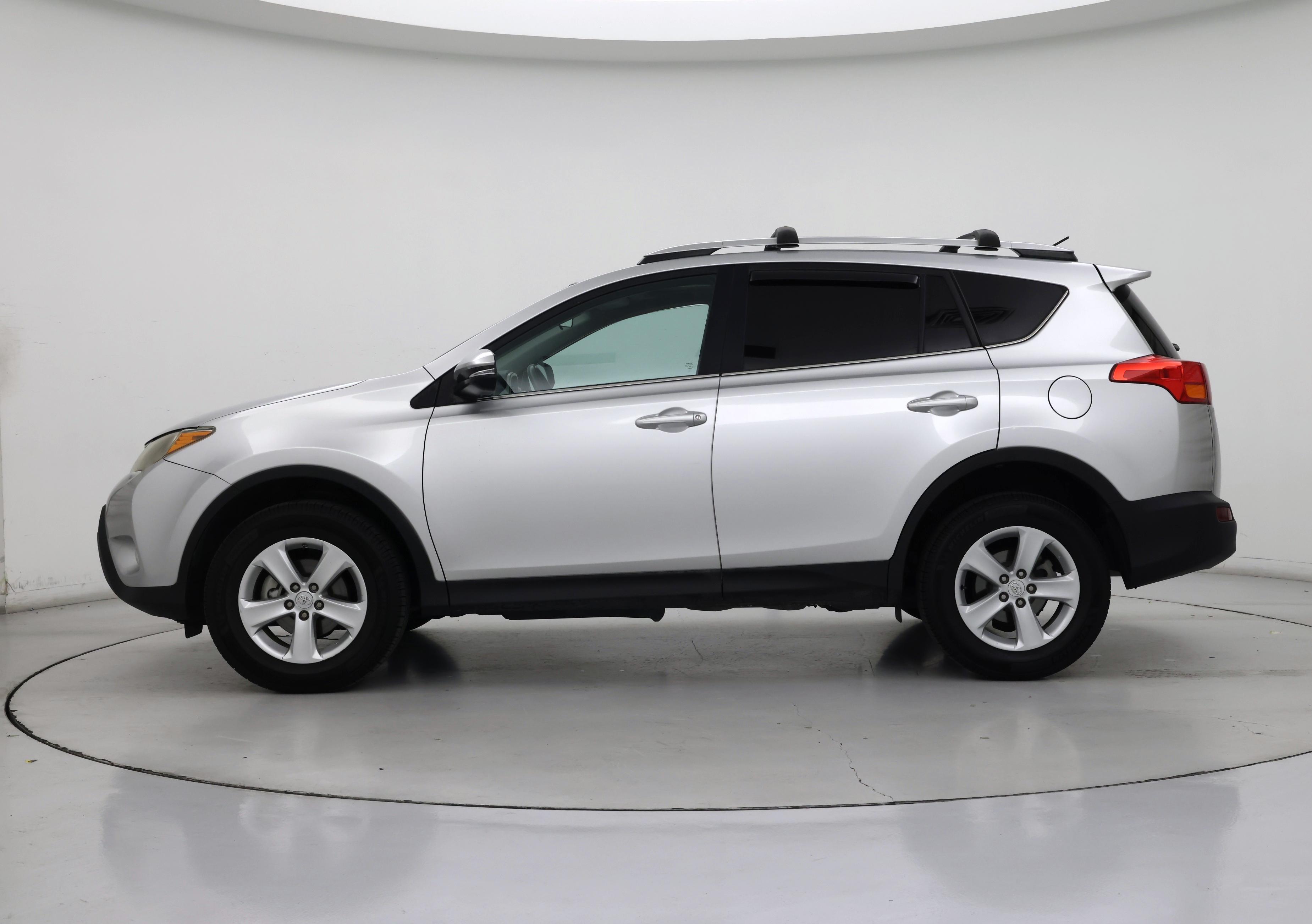 Thumbnail: 2014 Toyota RAV4 - 3