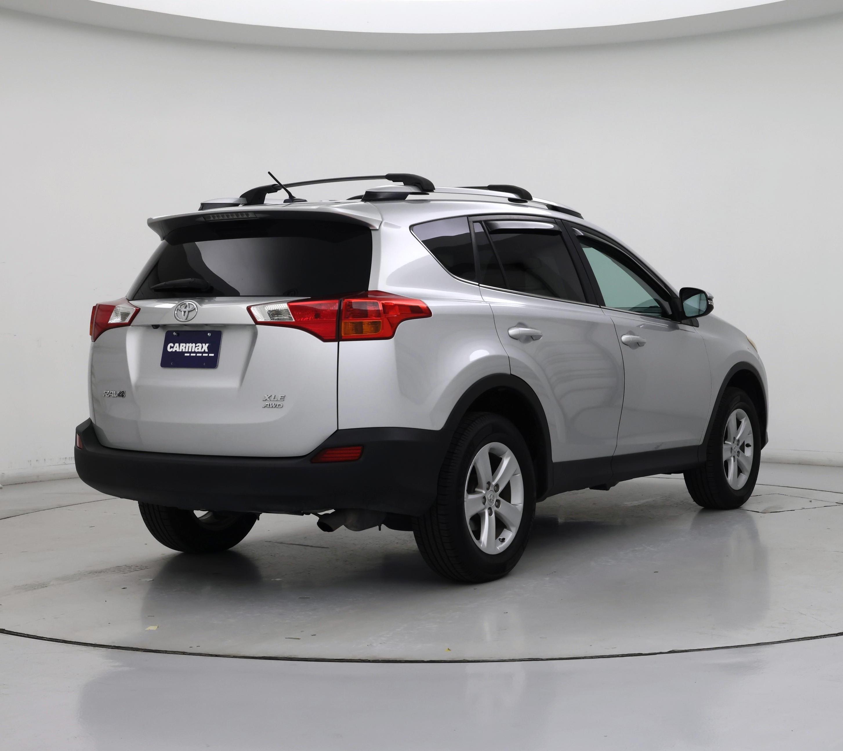 Thumbnail: 2014 Toyota RAV4 - 8
