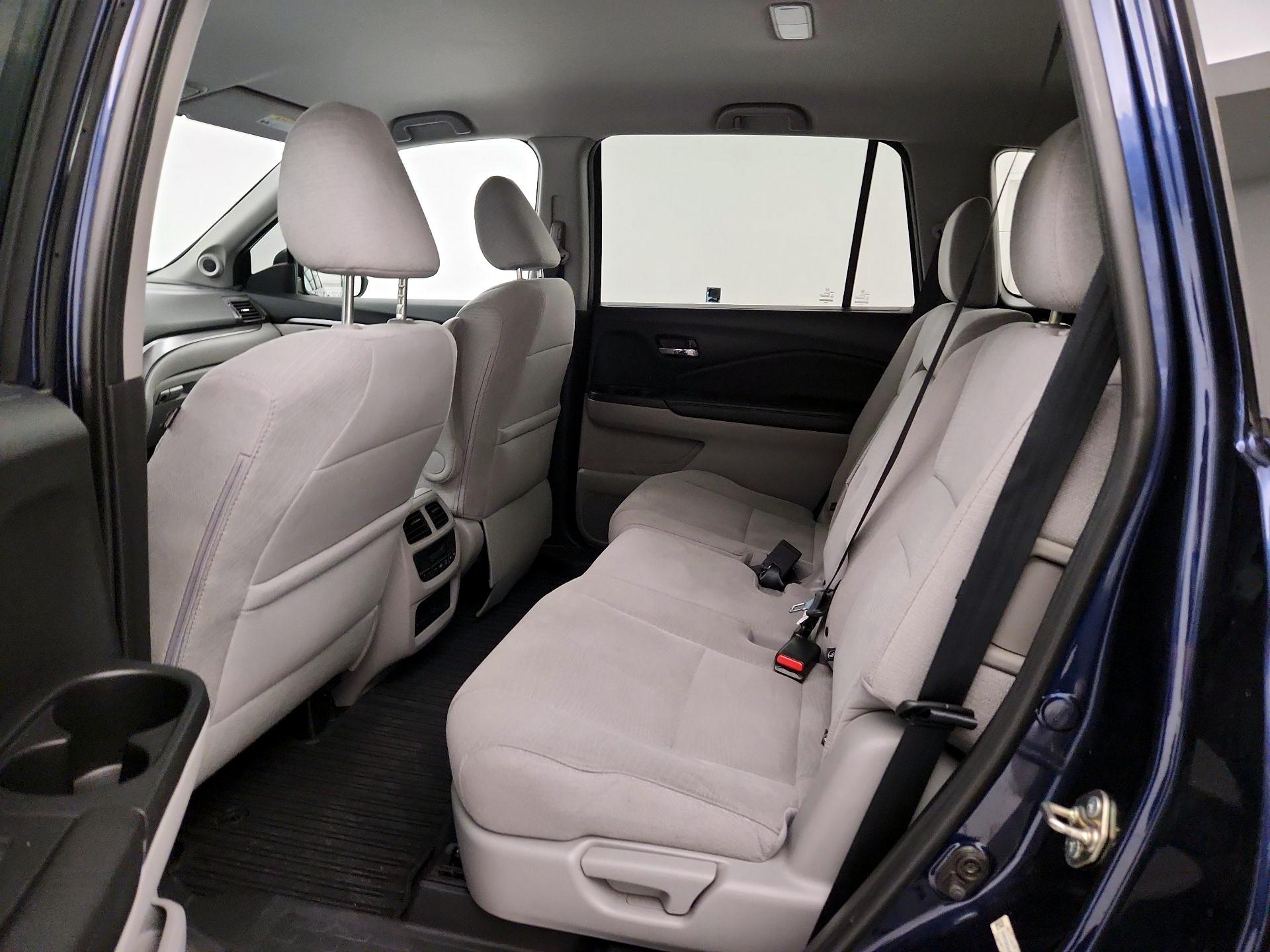 Thumbnail: 2016 Honda Pilot - 19