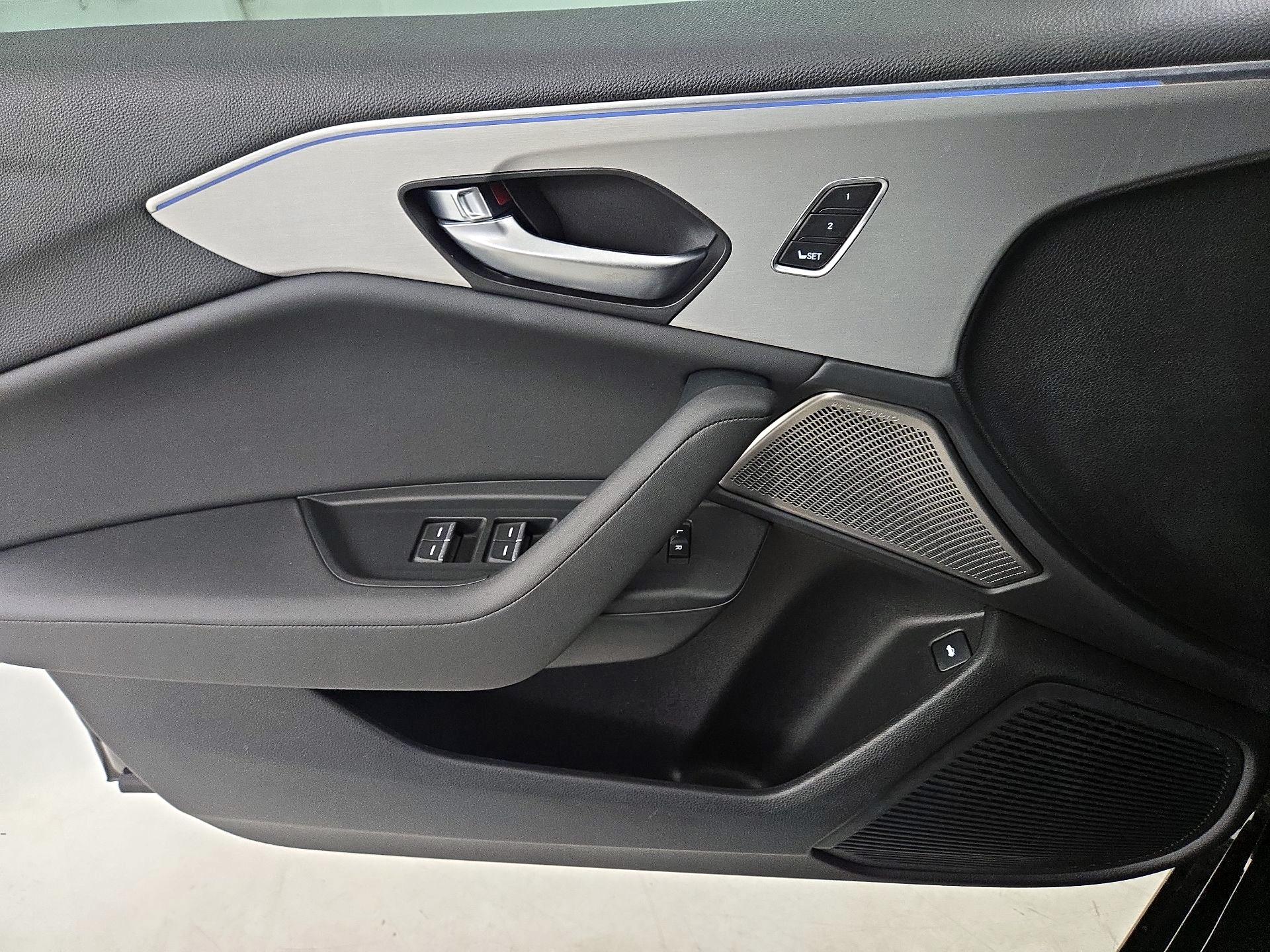 Thumbnail: 2025 Acura TLX - 12