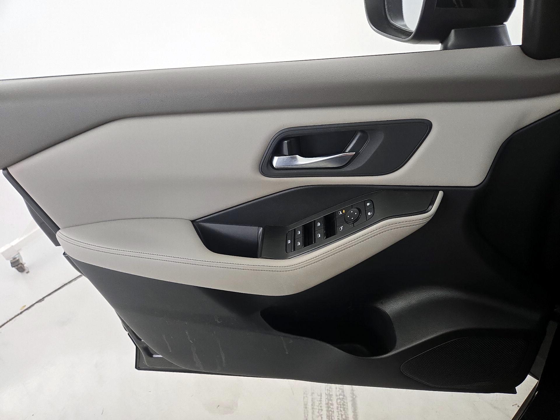 Thumbnail: 2024 Nissan Rogue - 12