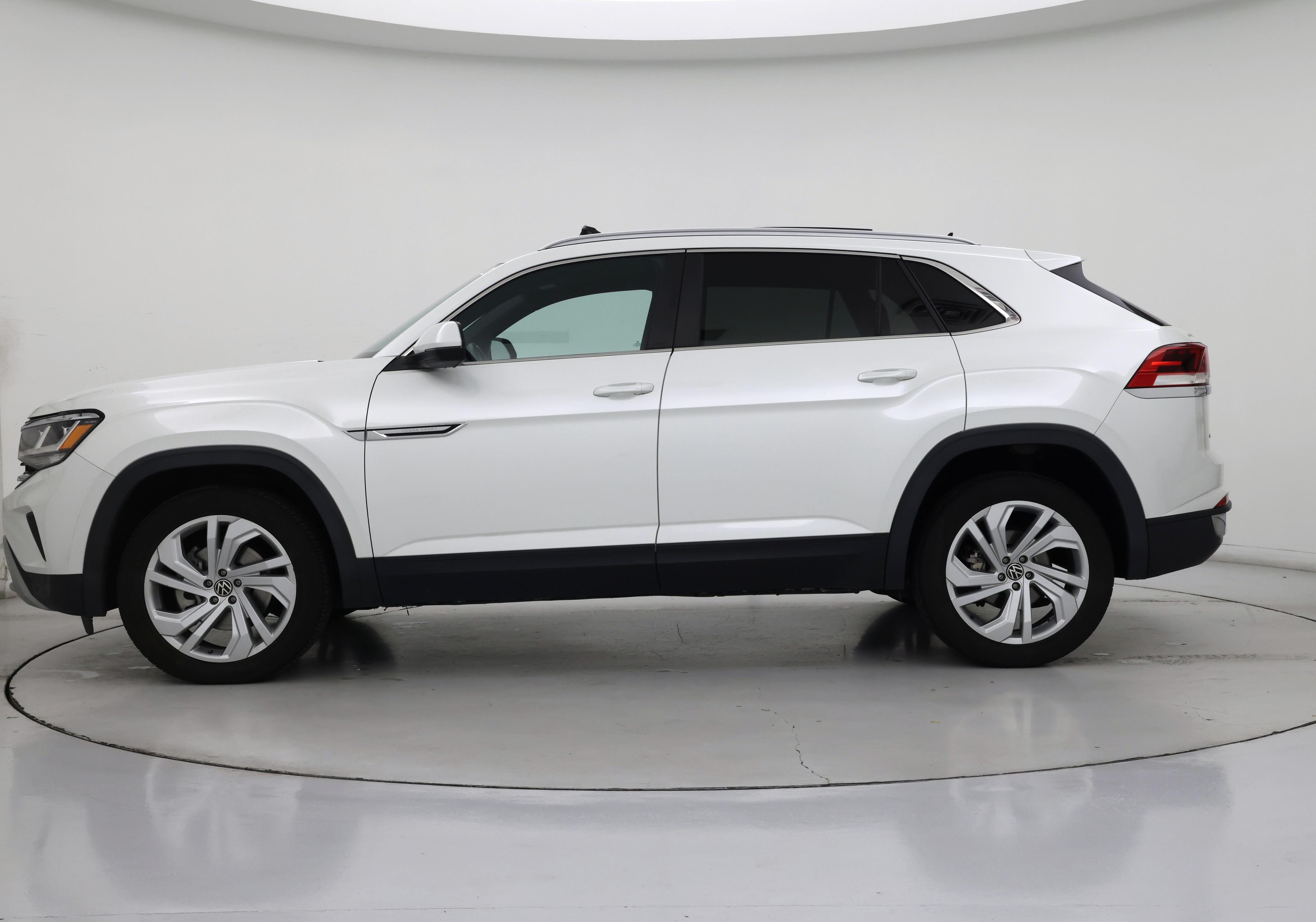 Thumbnail: 2021 Volkswagen Atlas - 3
