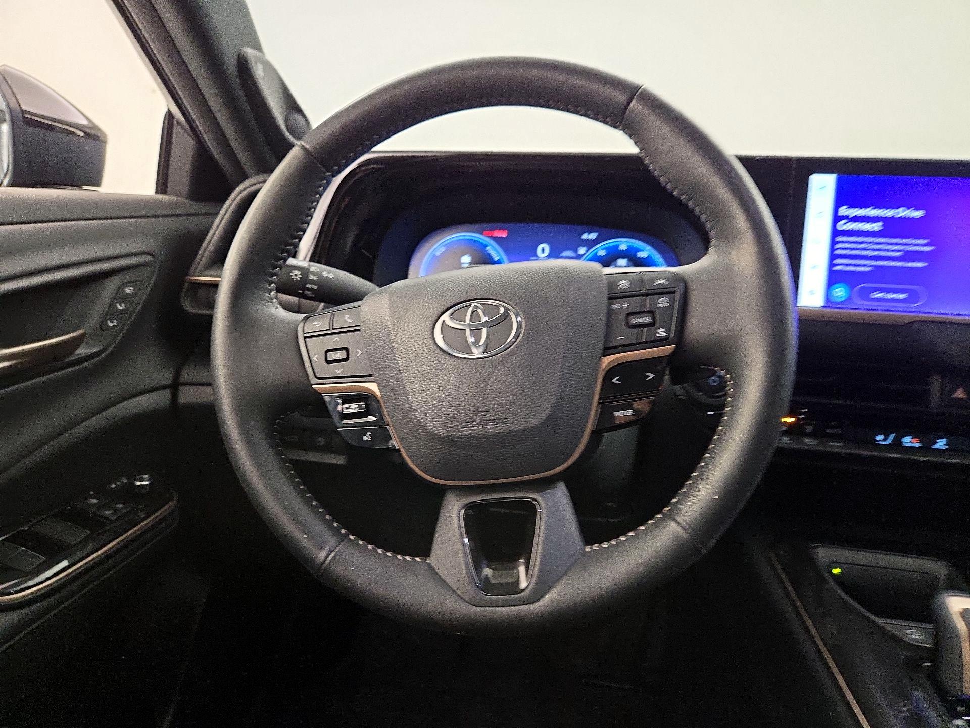 Thumbnail: 2024 Toyota Crown - 10