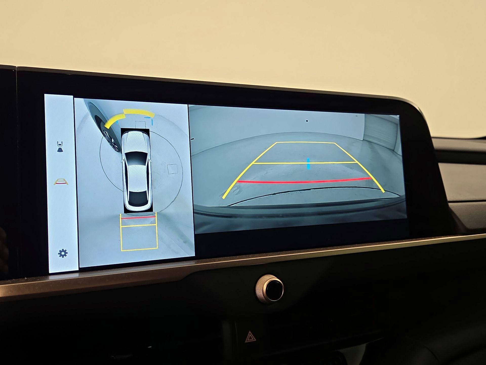 Thumbnail: 2024 Toyota Crown - 15