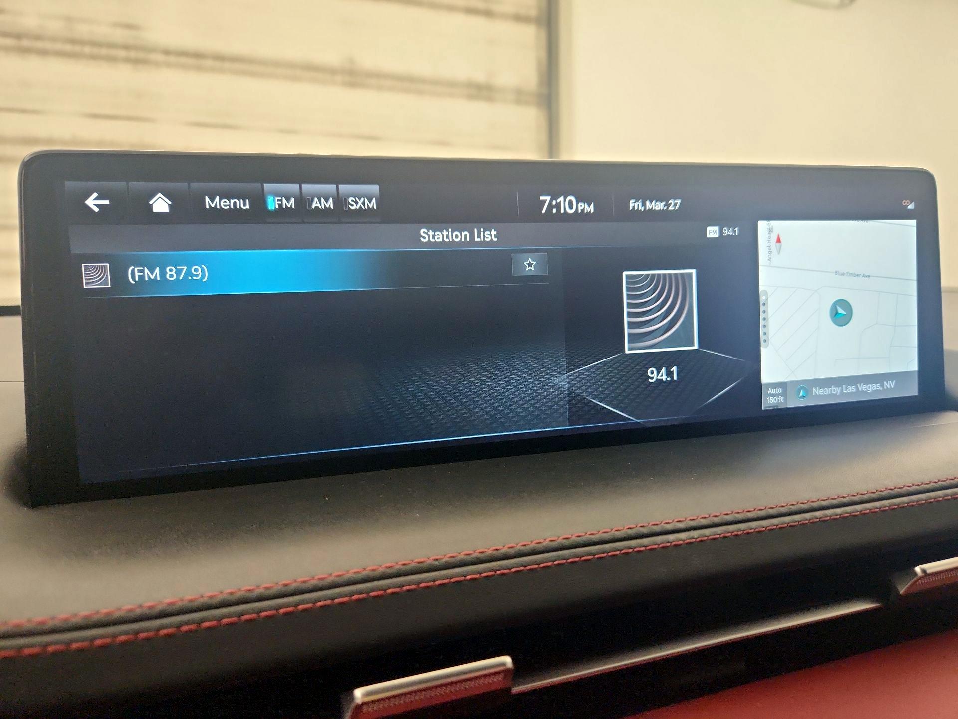 Thumbnail: 2023 Genesis GV70 - 16