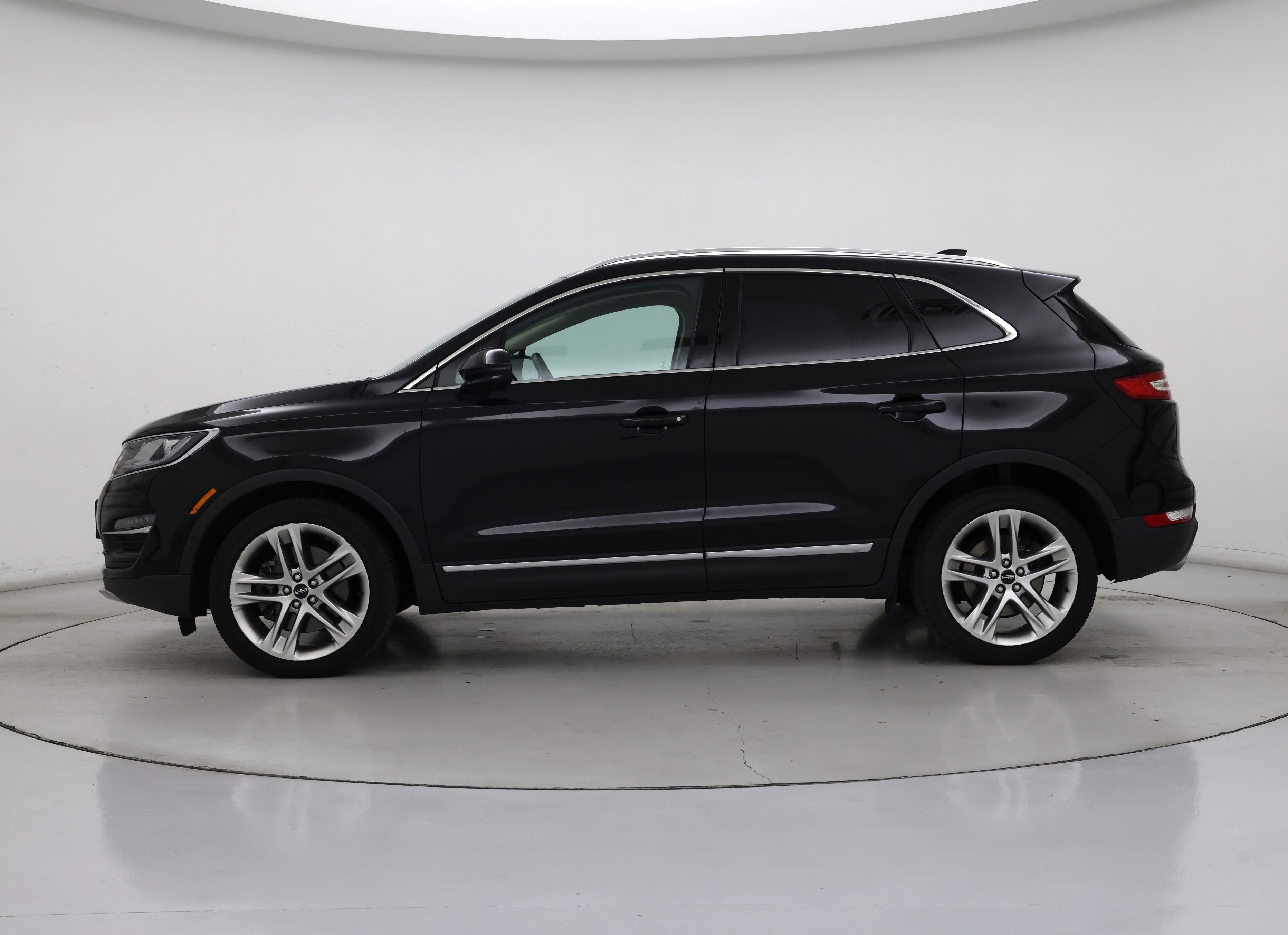 Thumbnail: 2018 Lincoln MKC - 3
