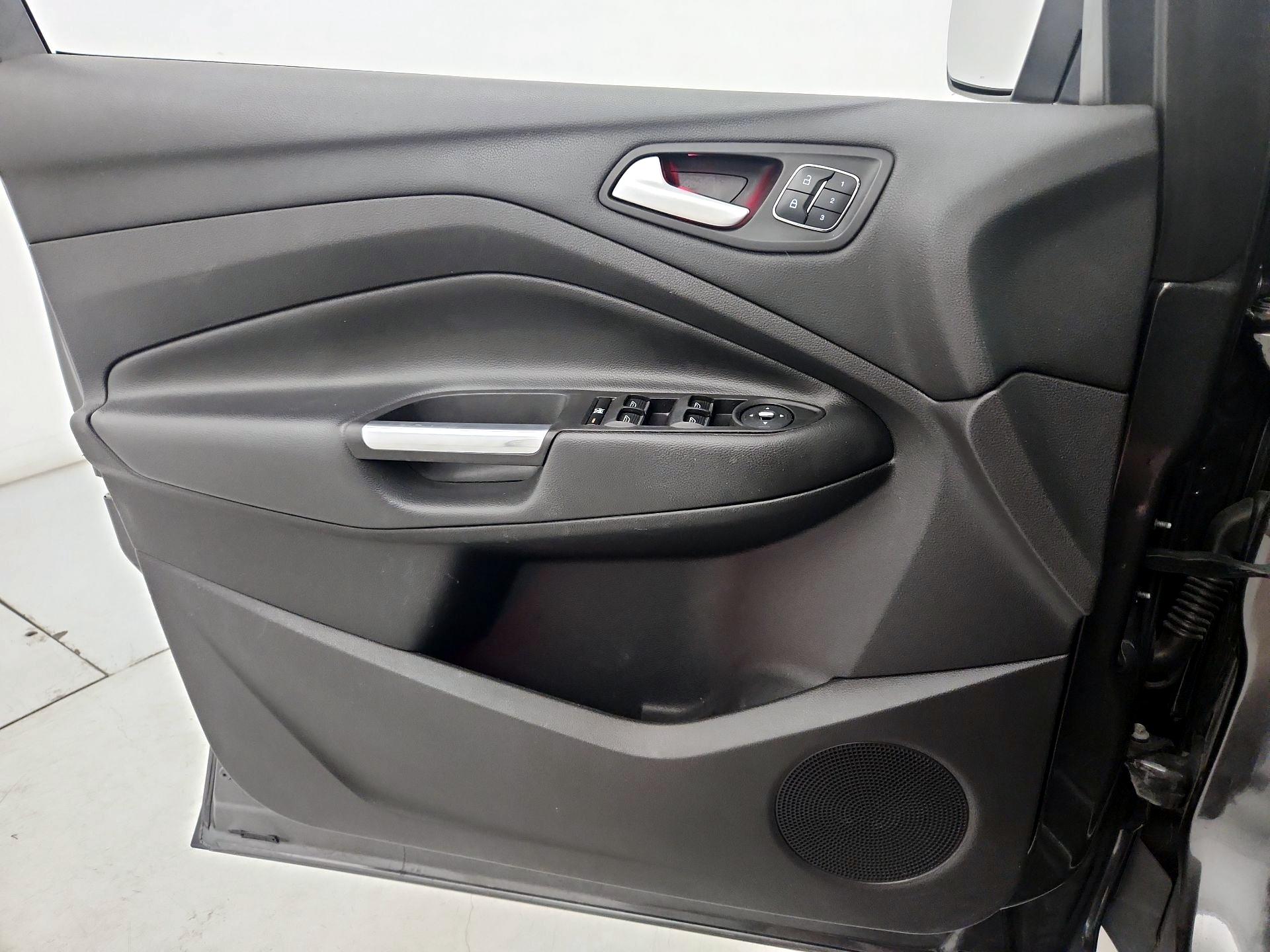 Thumbnail: 2015 Ford Escape - 12
