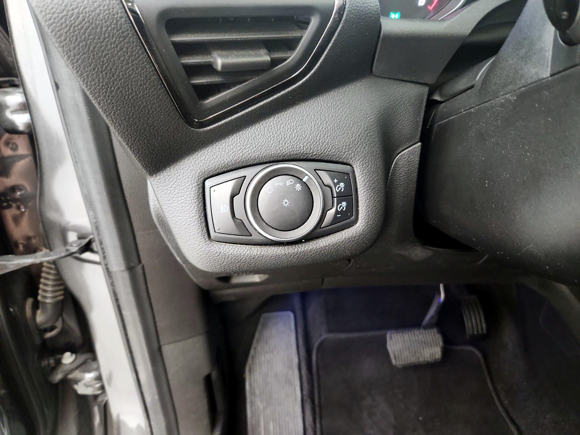 Thumbnail: 2015 Ford Escape - 13