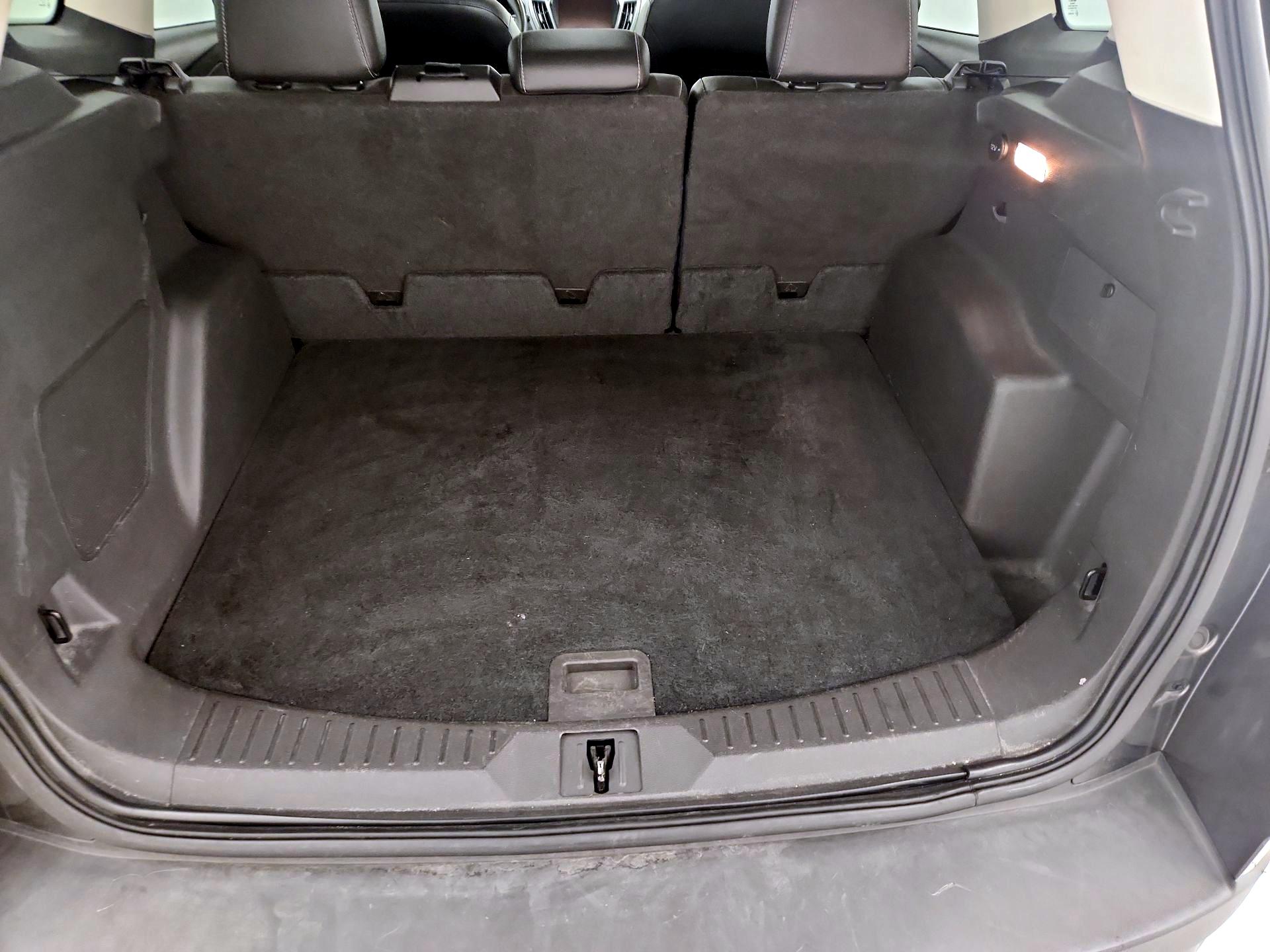 Thumbnail: 2015 Ford Escape - 20
