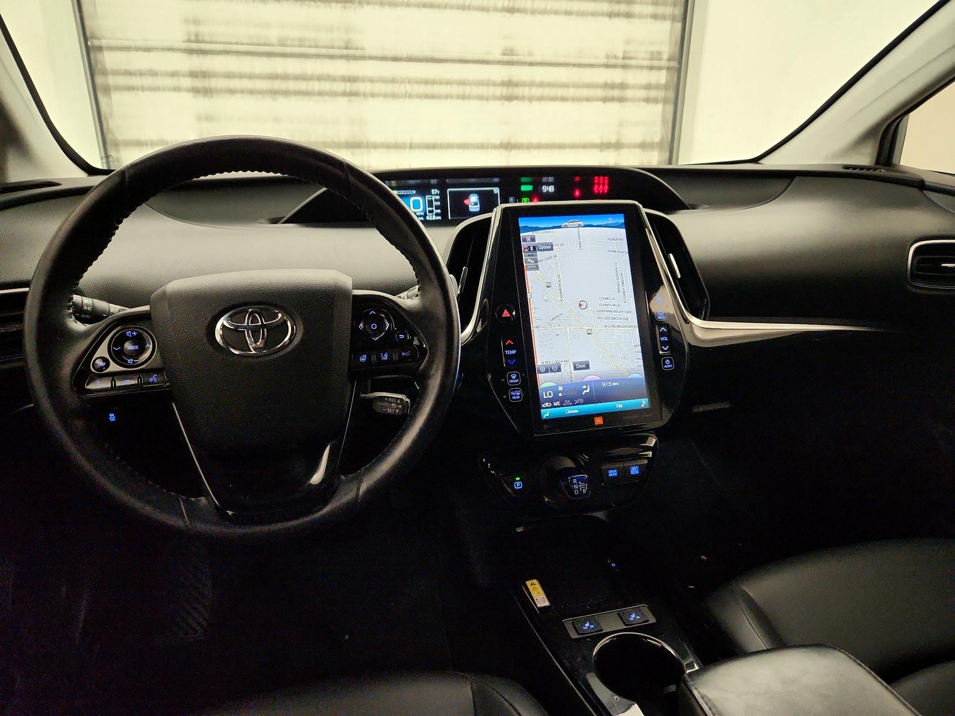 Thumbnail: 2022 Toyota Prius - 9