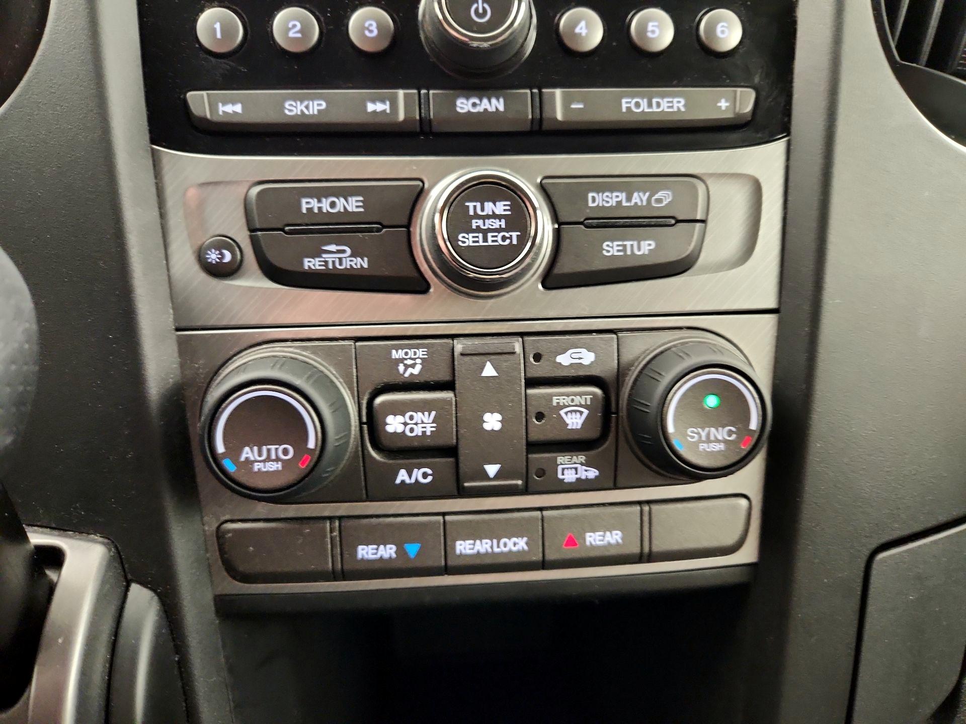 Thumbnail: 2014 Honda Pilot - 16