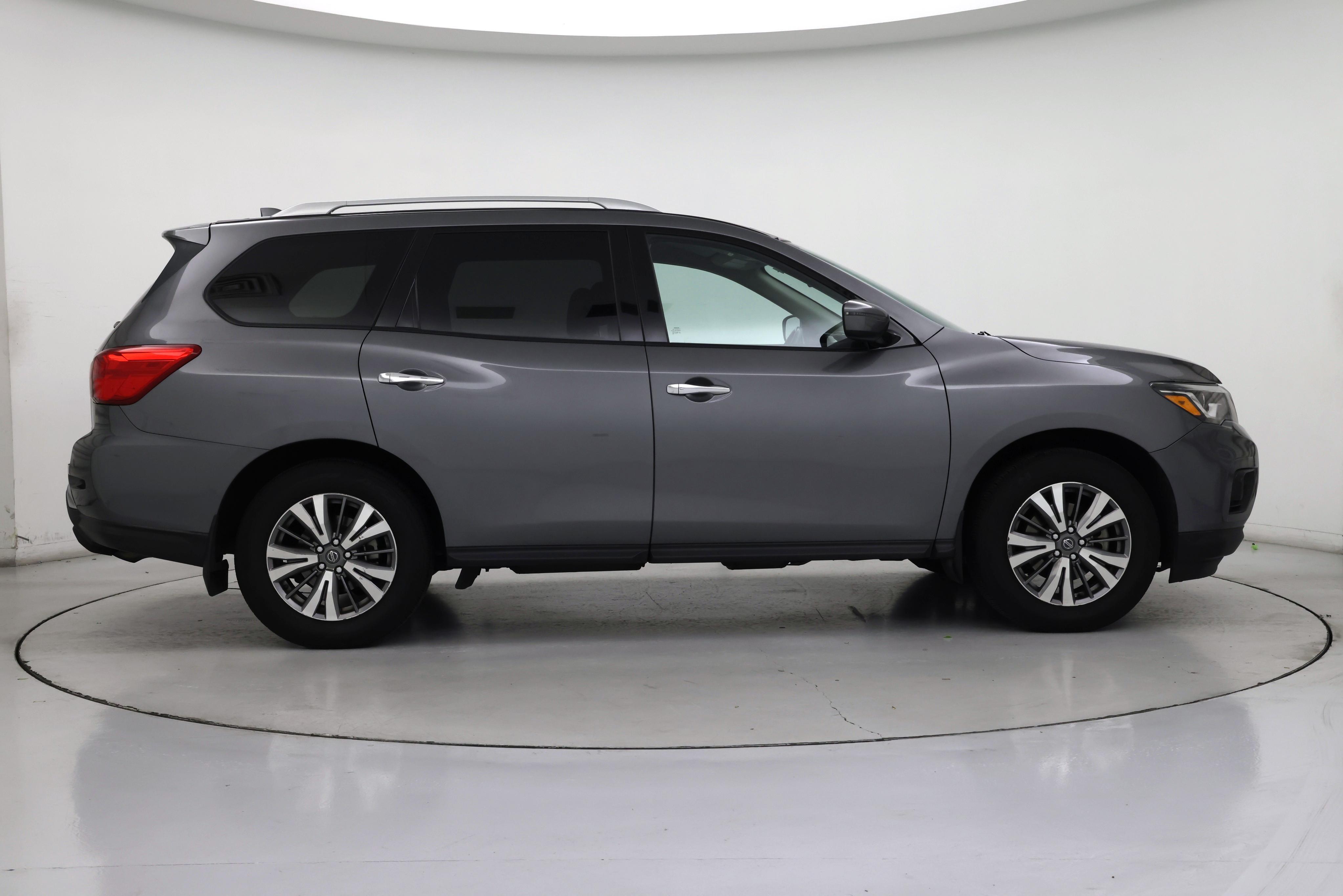 Thumbnail: 2019 Nissan Pathfinder - 7
