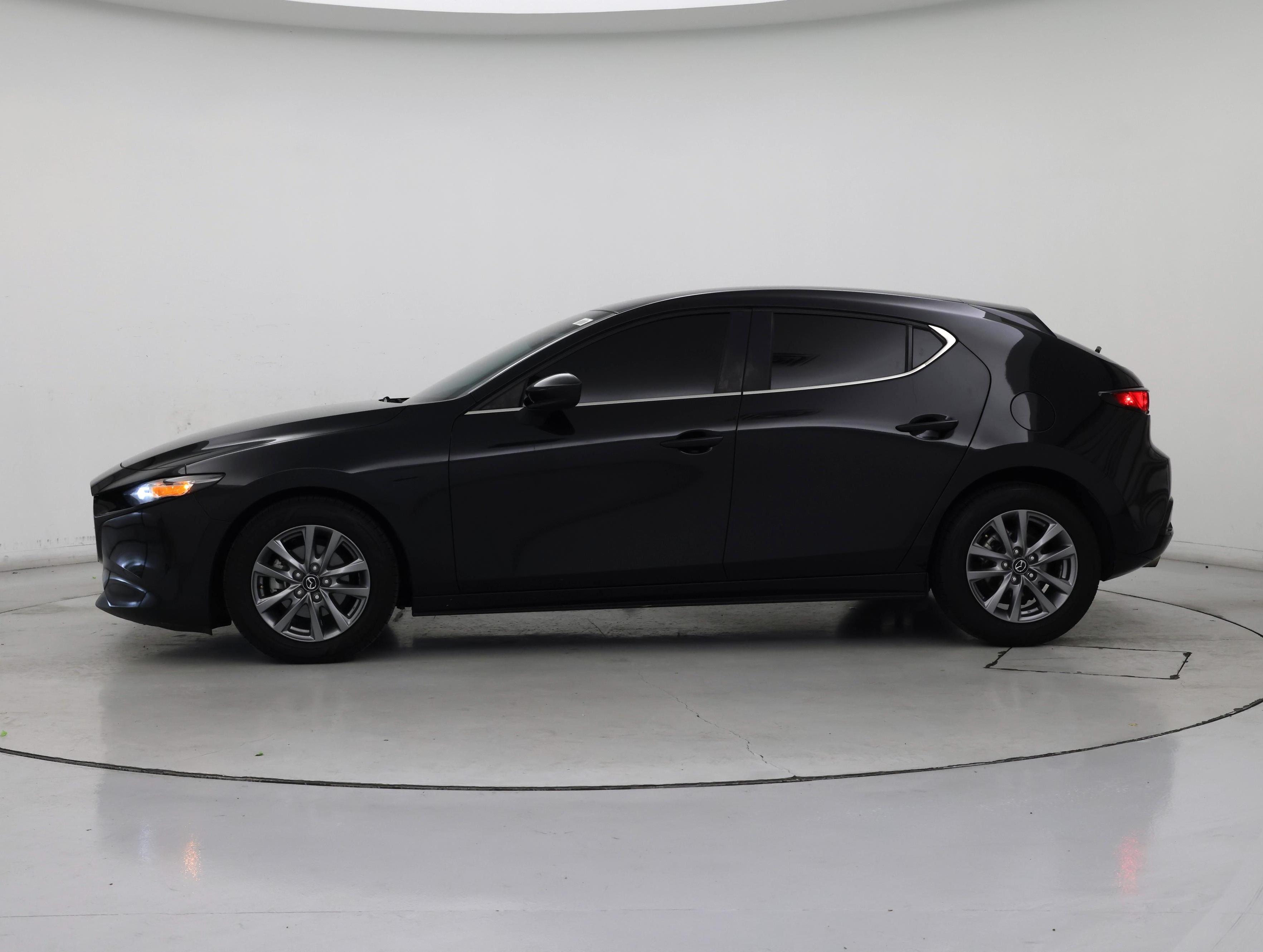 Thumbnail: 2021 Mazda Mazda3 - 3