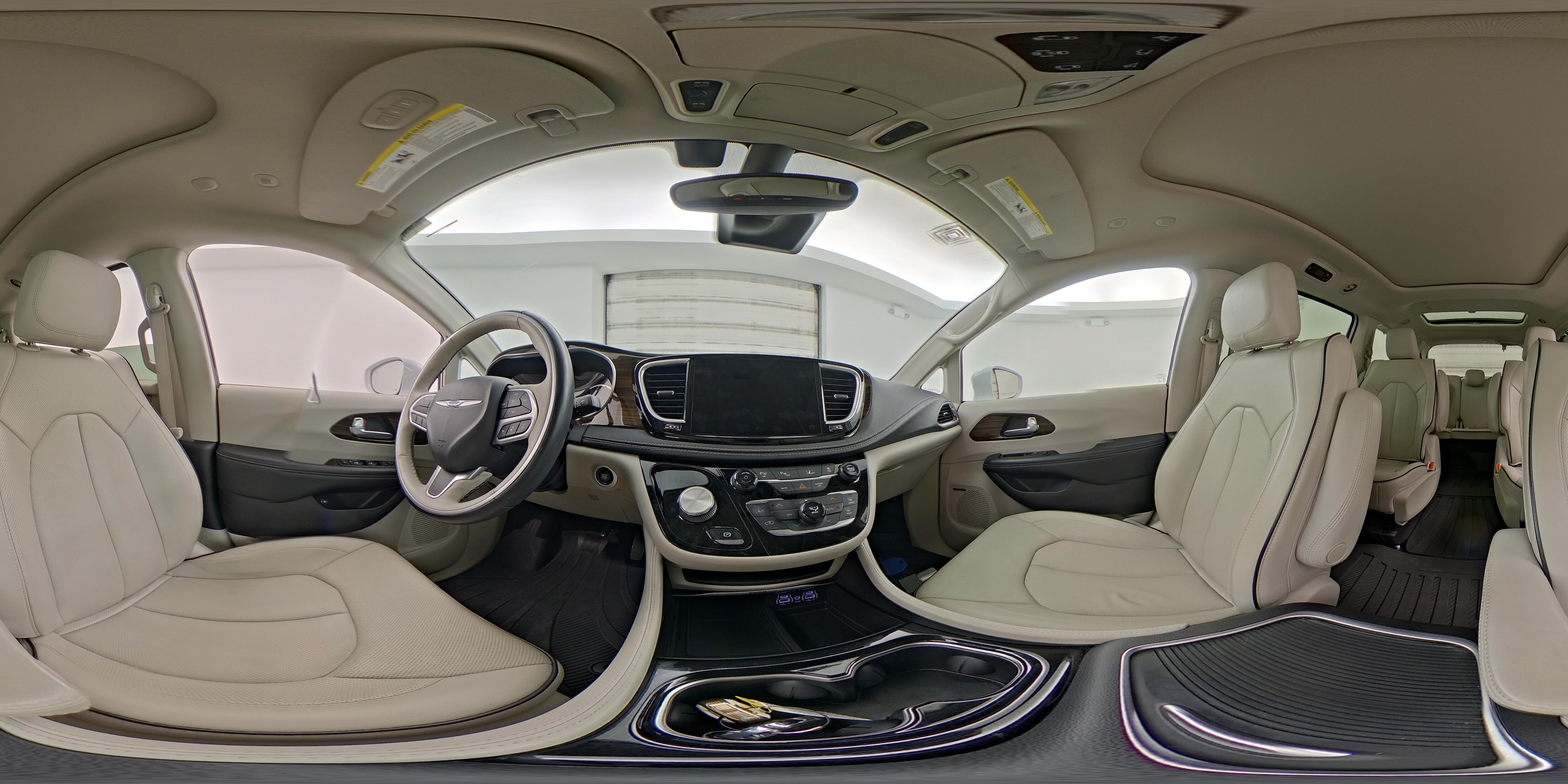 2021 Chrysler Pacifica Hybrid Limited - Photo 27