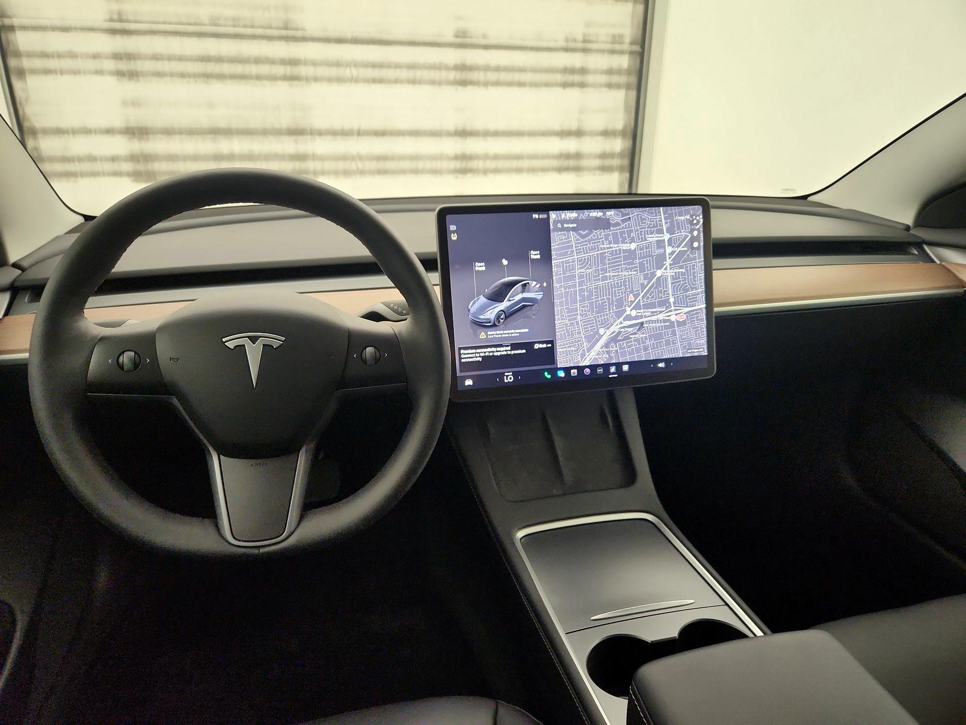 Thumbnail: 2023 Tesla Model 3 - 9