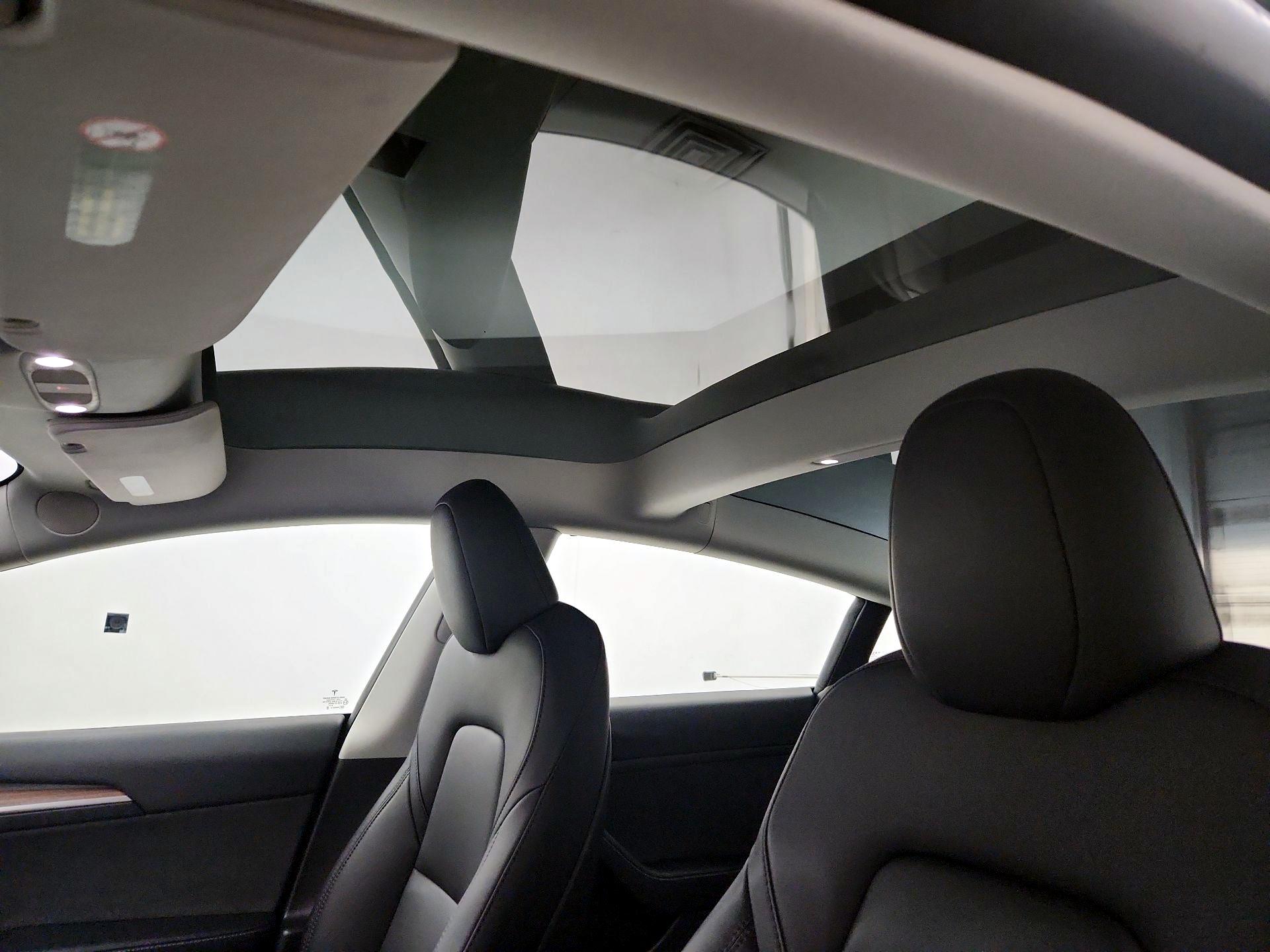 Thumbnail: 2023 Tesla Model 3 - 17