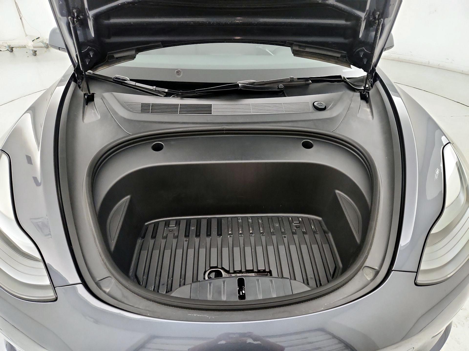 Thumbnail: 2023 Tesla Model 3 - 20