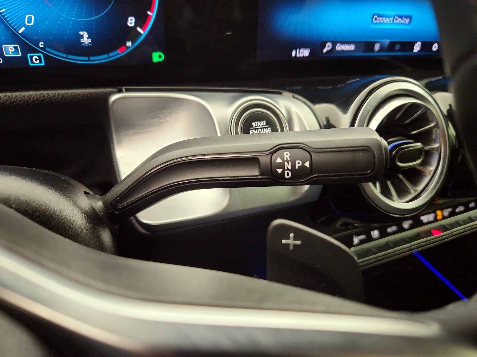 Thumbnail: 2022 Mercedes-Benz GLB - 17