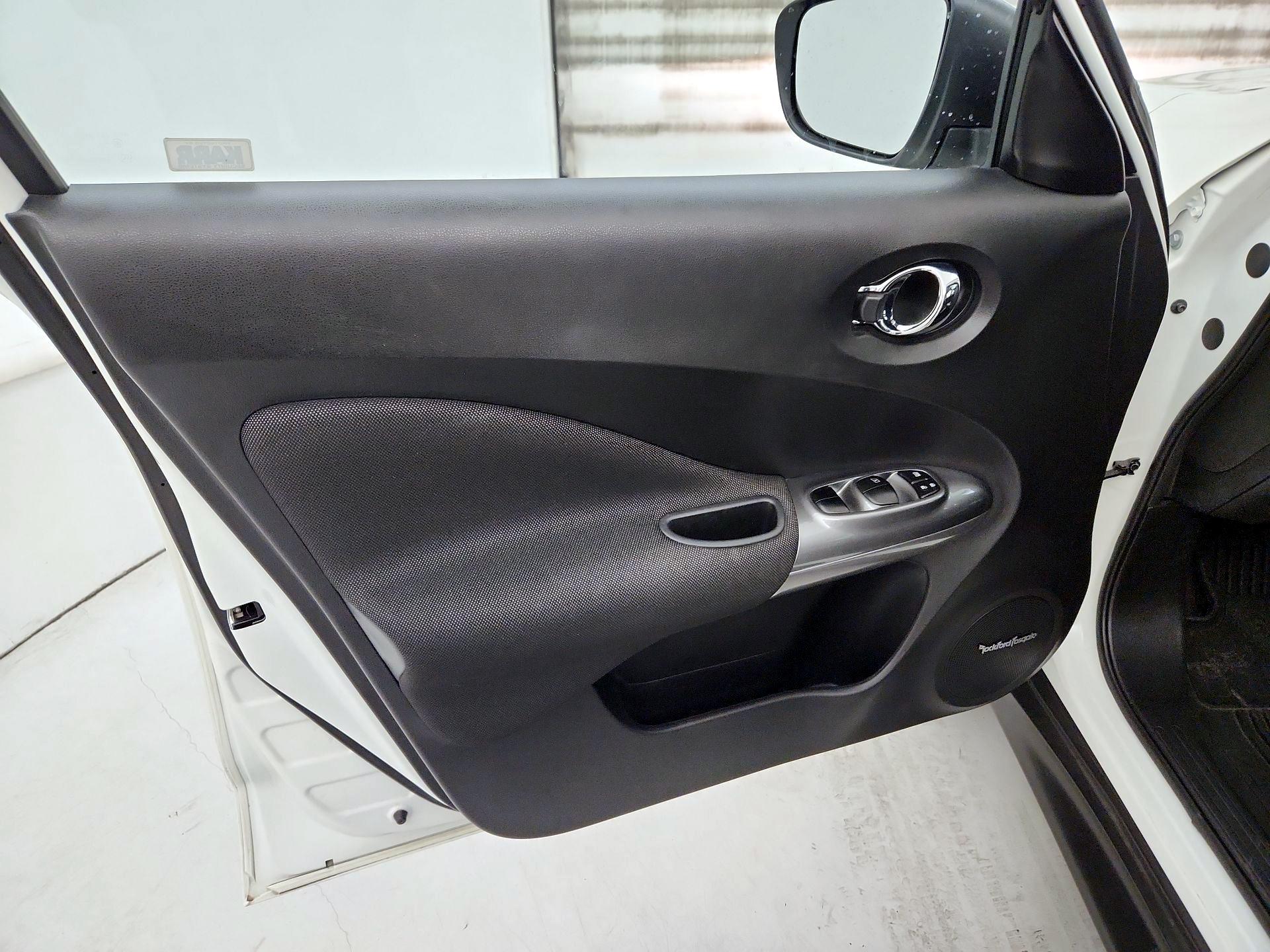 Thumbnail: 2016 Nissan Juke - 12