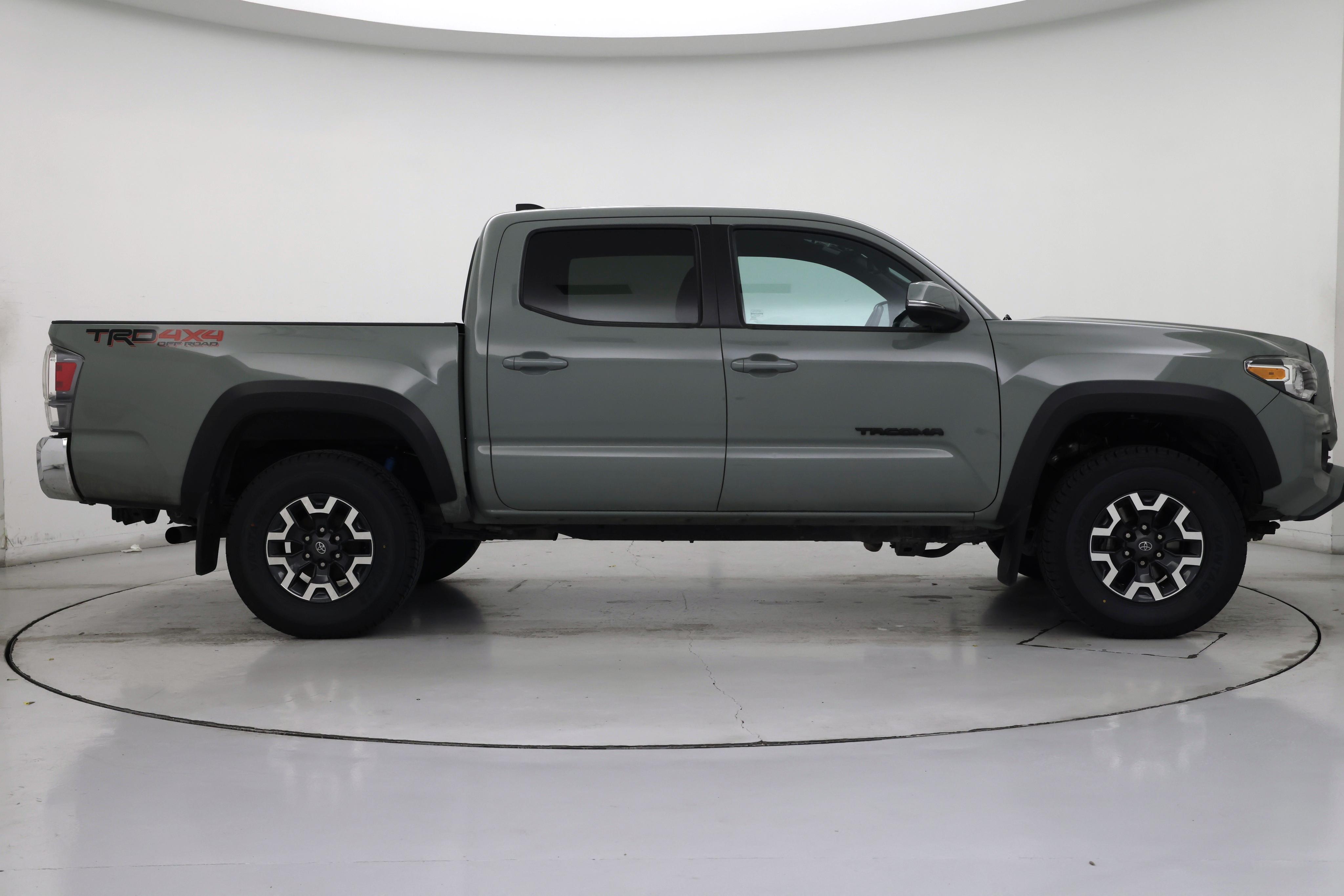 Thumbnail: 2022 Toyota Tacoma - 7