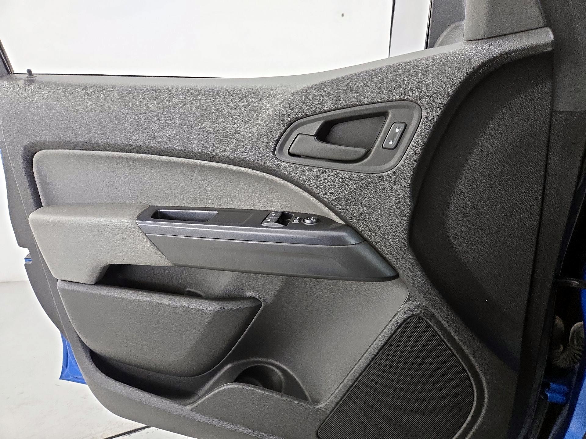 Thumbnail: 2021 Chevrolet Colorado - 12