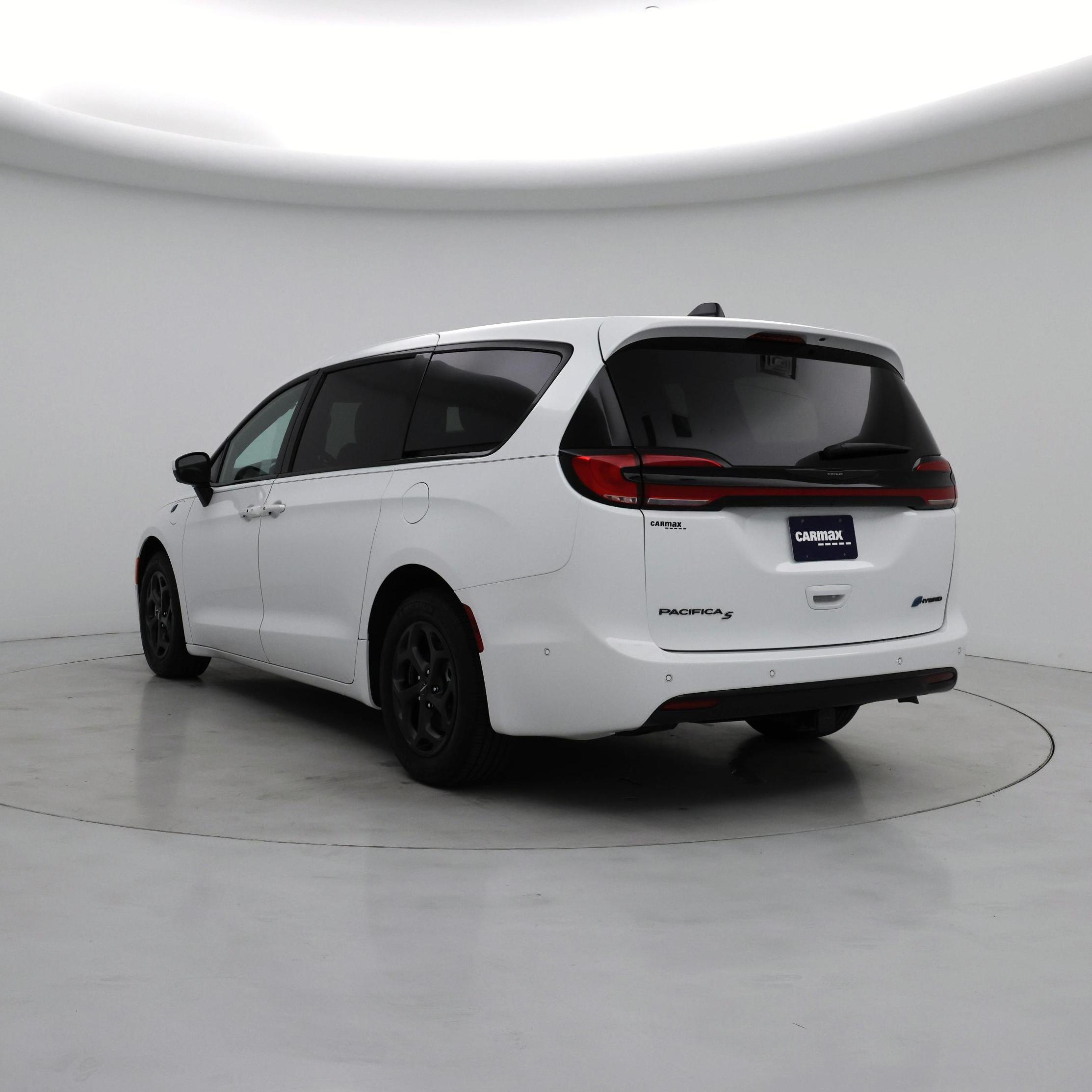 Thumbnail: 2023 Chrysler Pacifica - 2