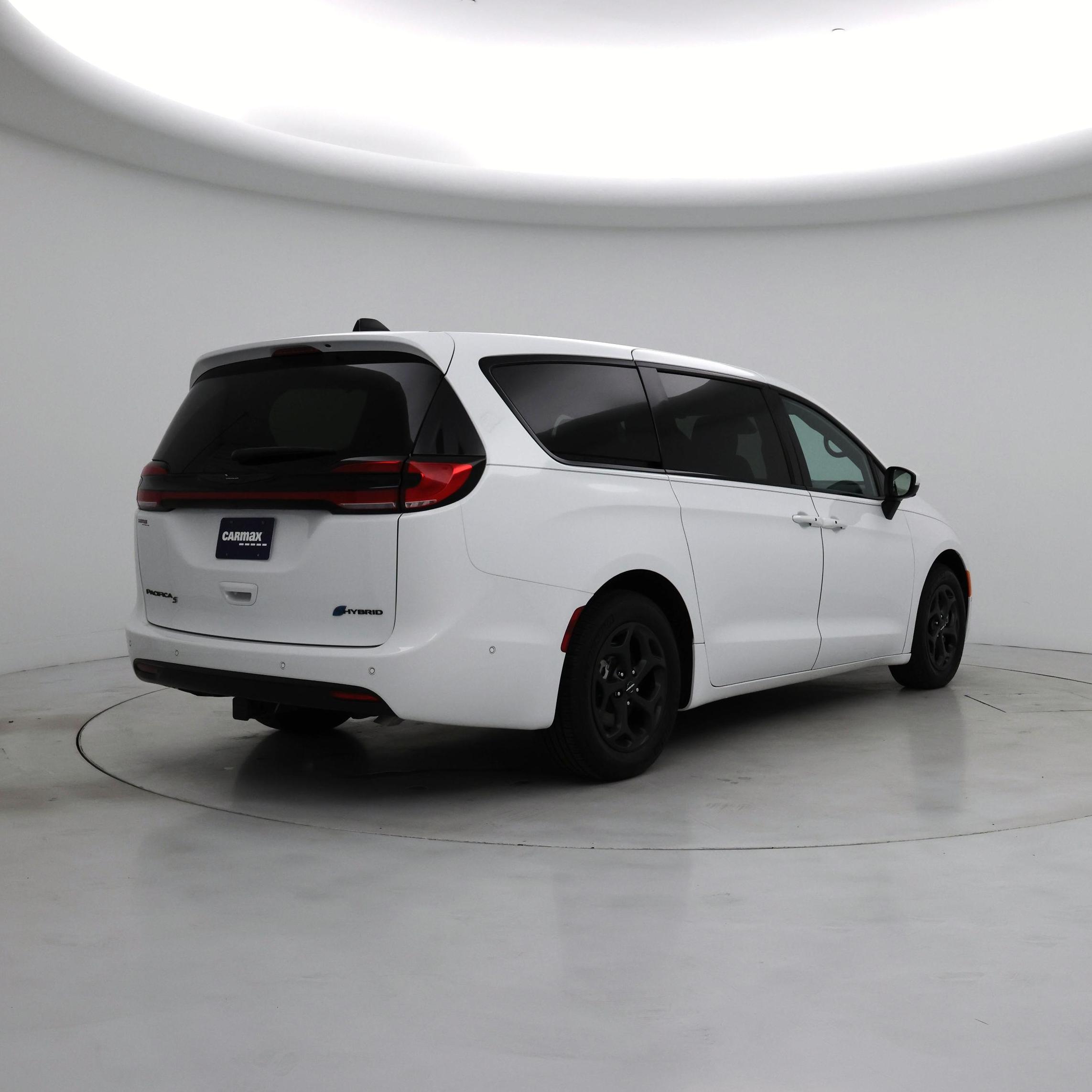 Thumbnail: 2023 Chrysler Pacifica - 8