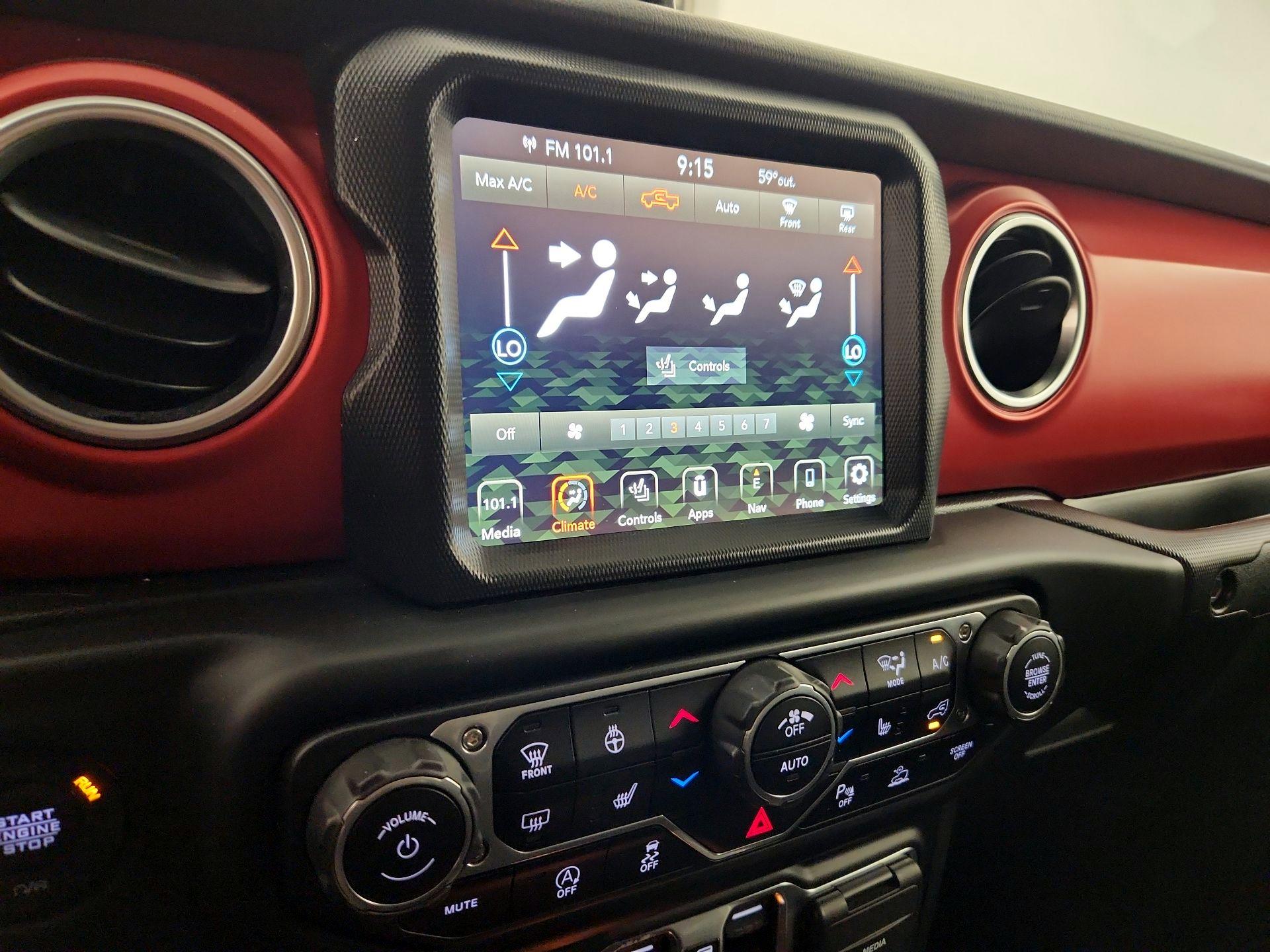 Thumbnail: 2021 Jeep Gladiator - 17