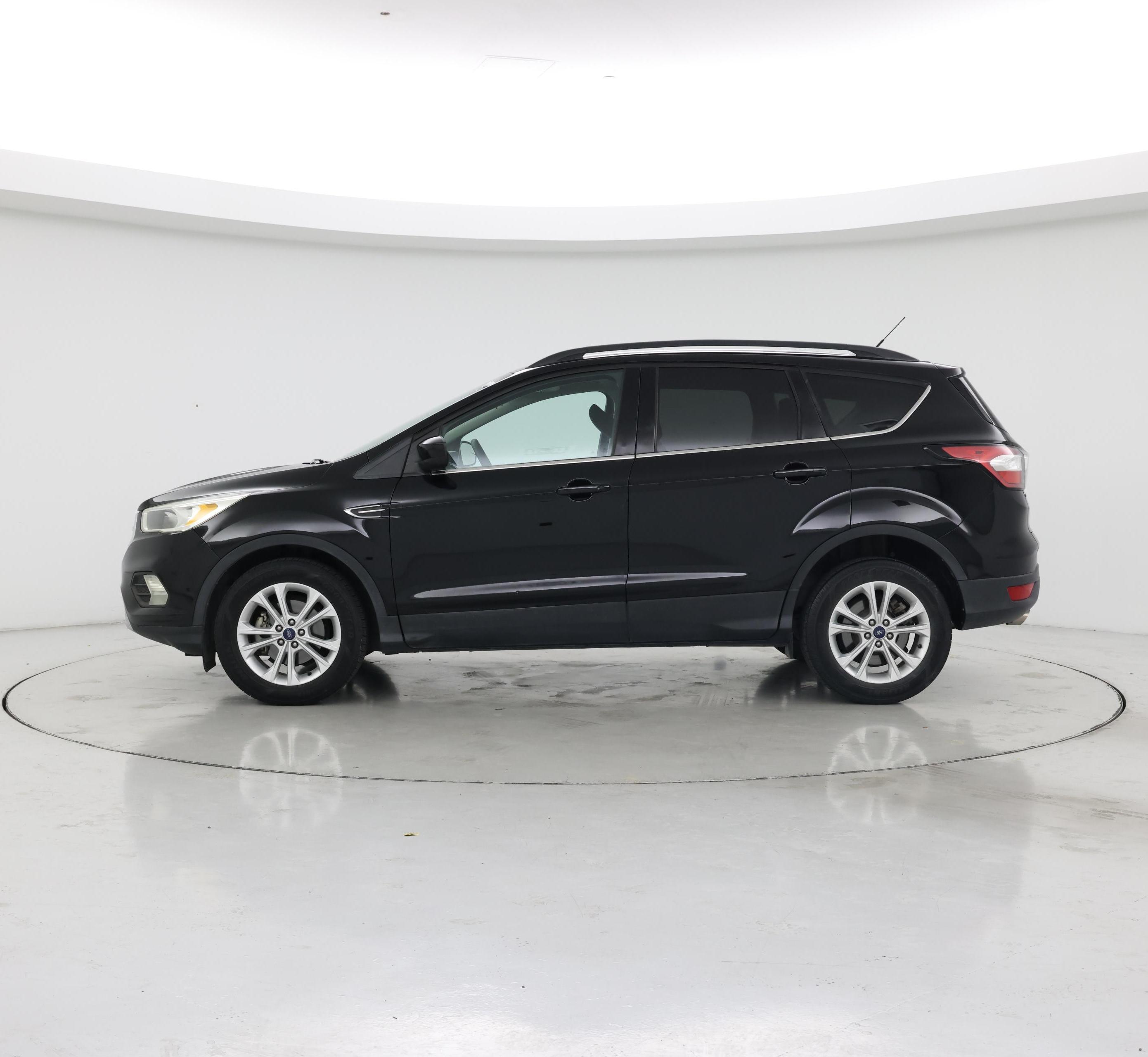 Thumbnail: 2018 Ford Escape - 3